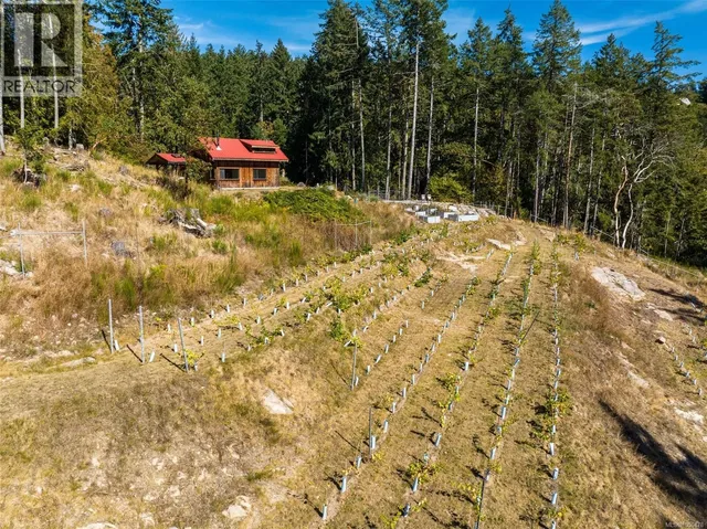 370/400 BAKER ROAD, Salt Spring 2