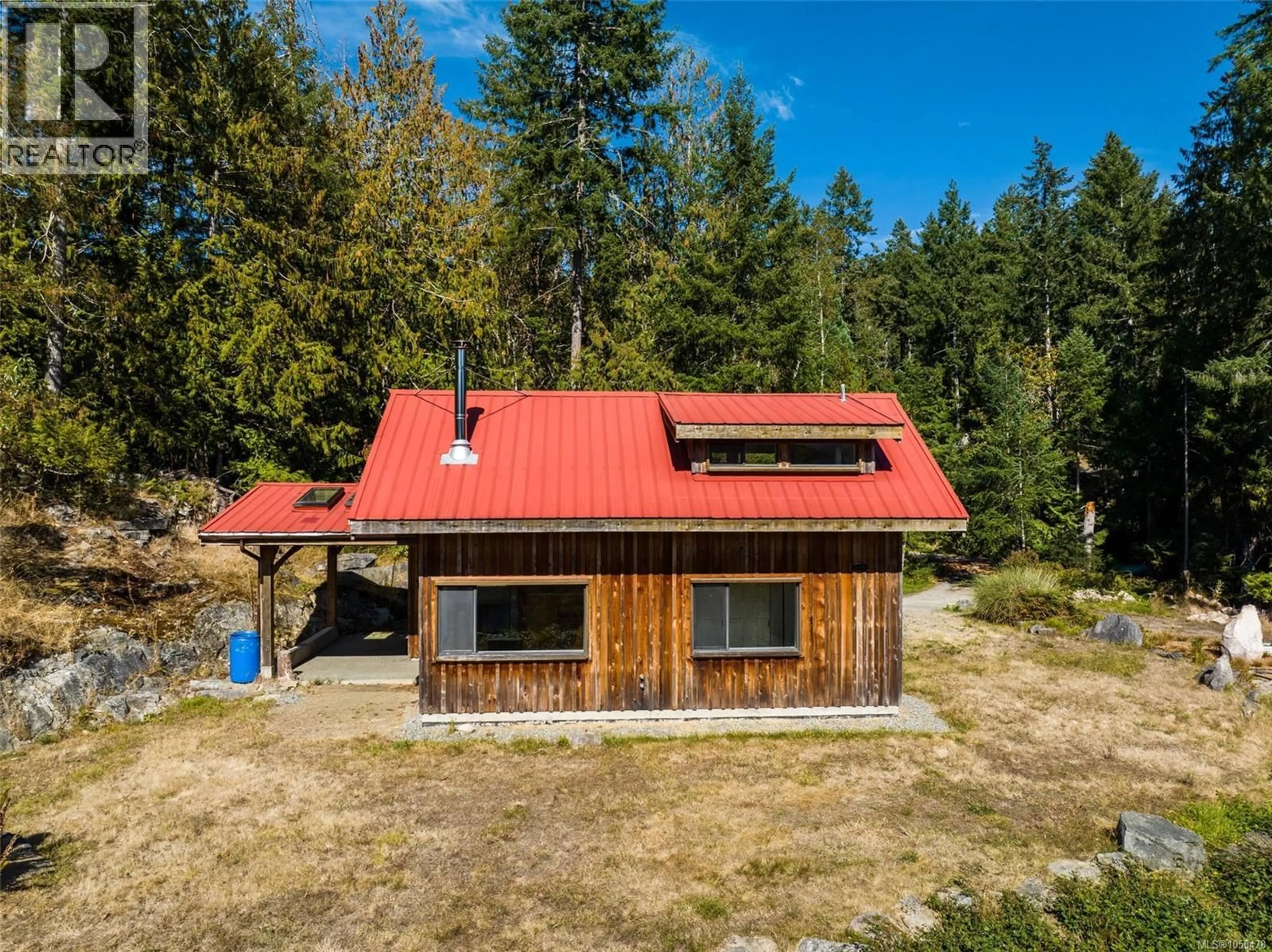 A pic from outside/outdoor area/front of a property/back of a property/a pic from drone, building for 370/400 BAKER ROAD, Salt Spring British Columbia V8K2N5