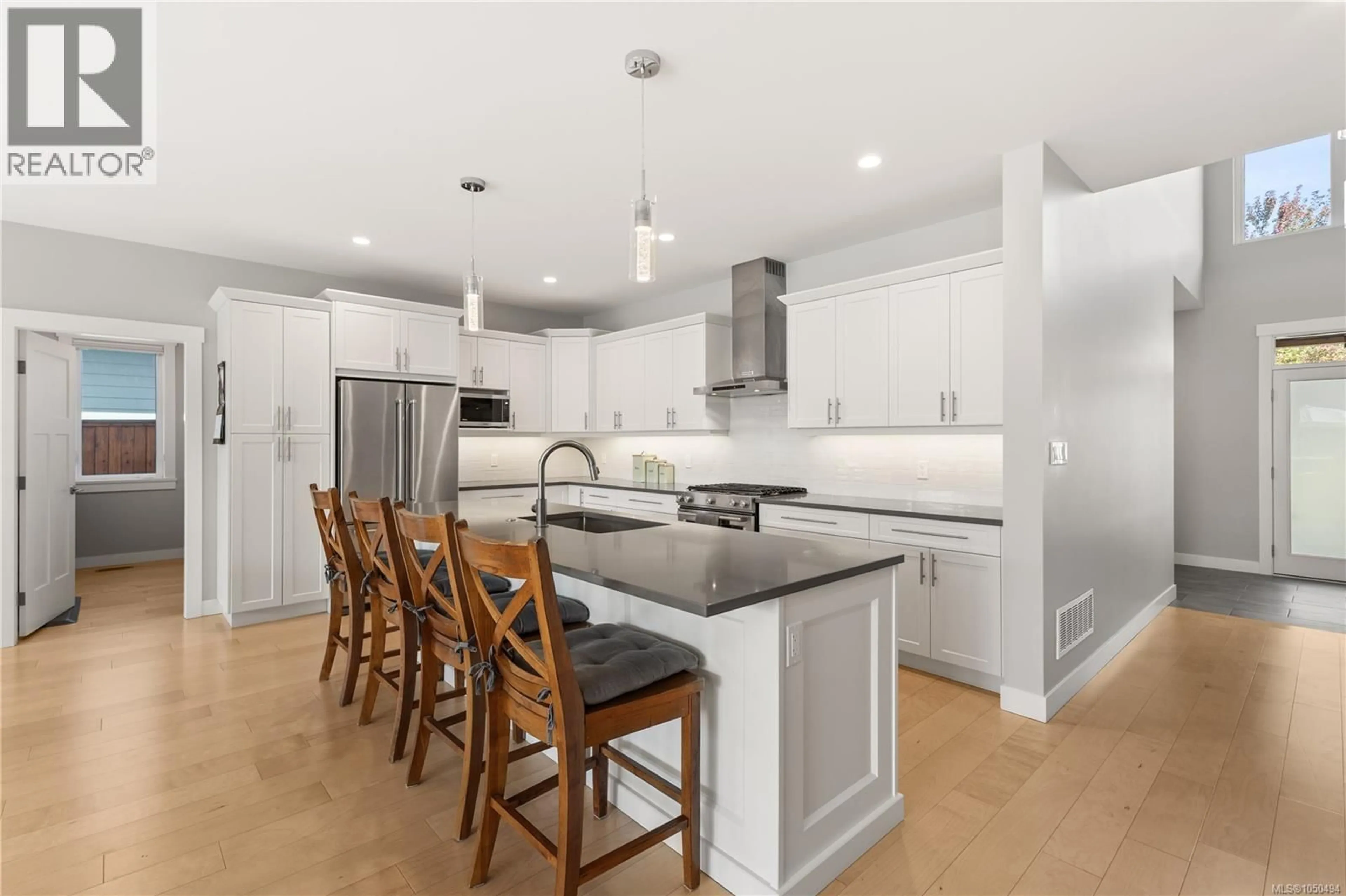 Open concept kitchen, unknown for 711 SALAL STREET, Campbell River British Columbia V9H0E3