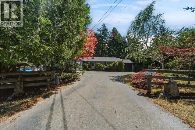 476 QUALICUM ROAD, Qualicum Beach