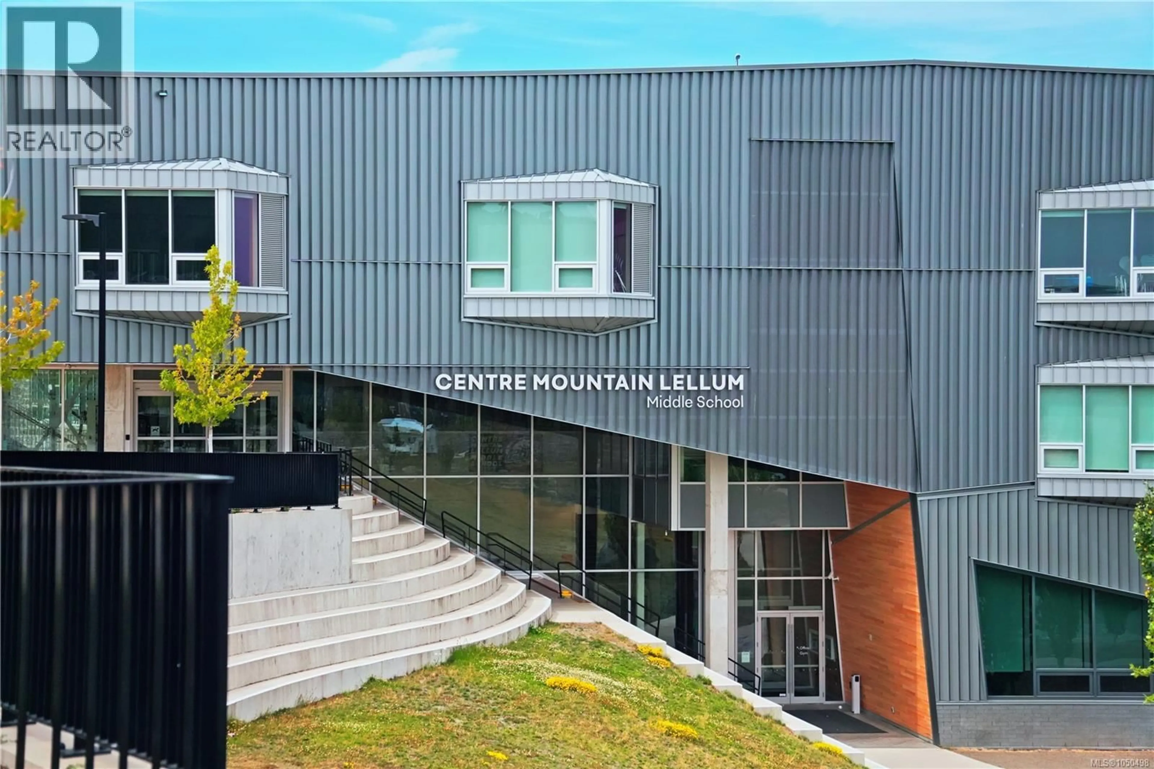Indoor foyer for 2811 CONSTELLATION AVENUE, Langford British Columbia V9B7H1