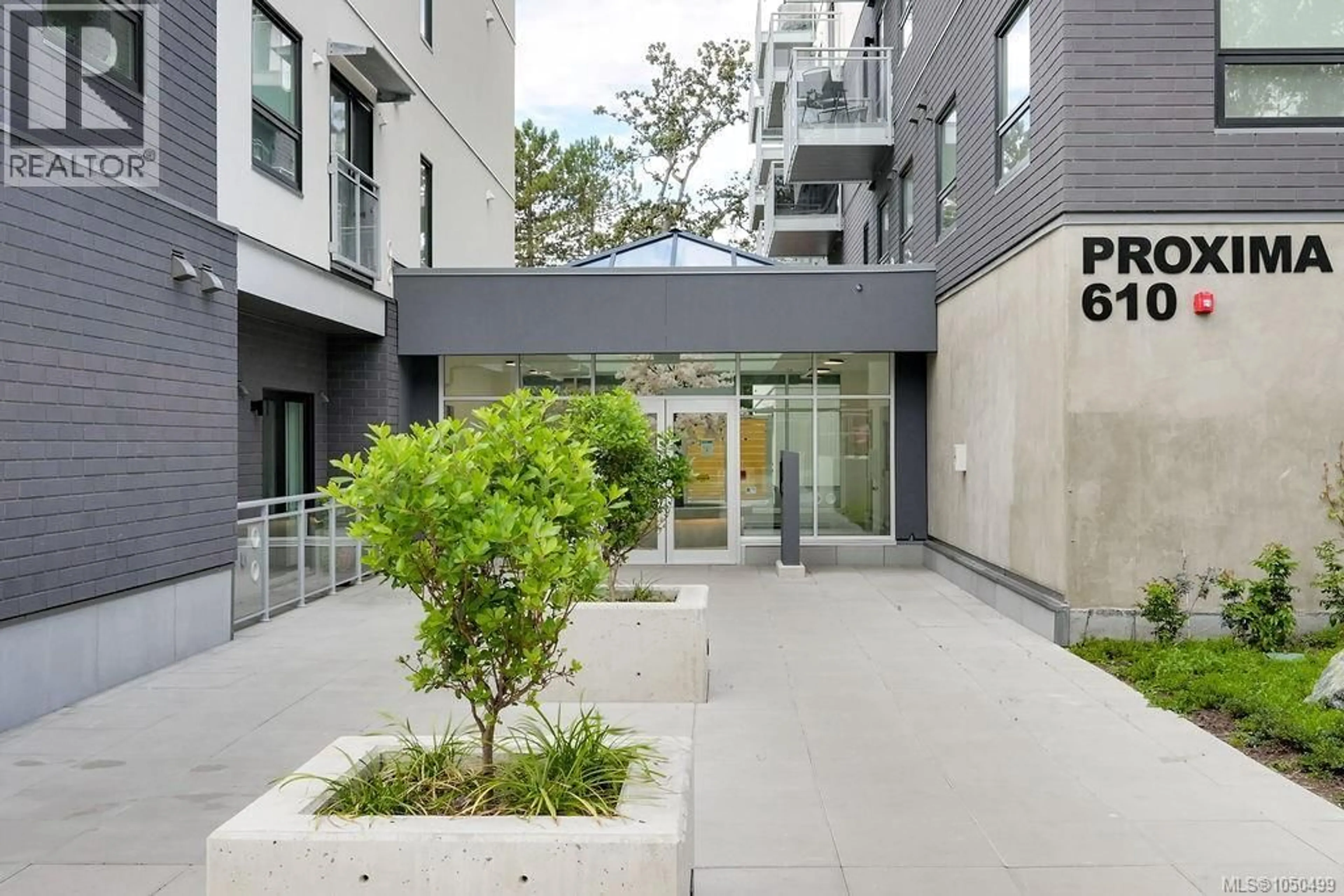 Patio, street for 504 - 610 LAMPSON STREET, Esquimalt British Columbia V9A0L4