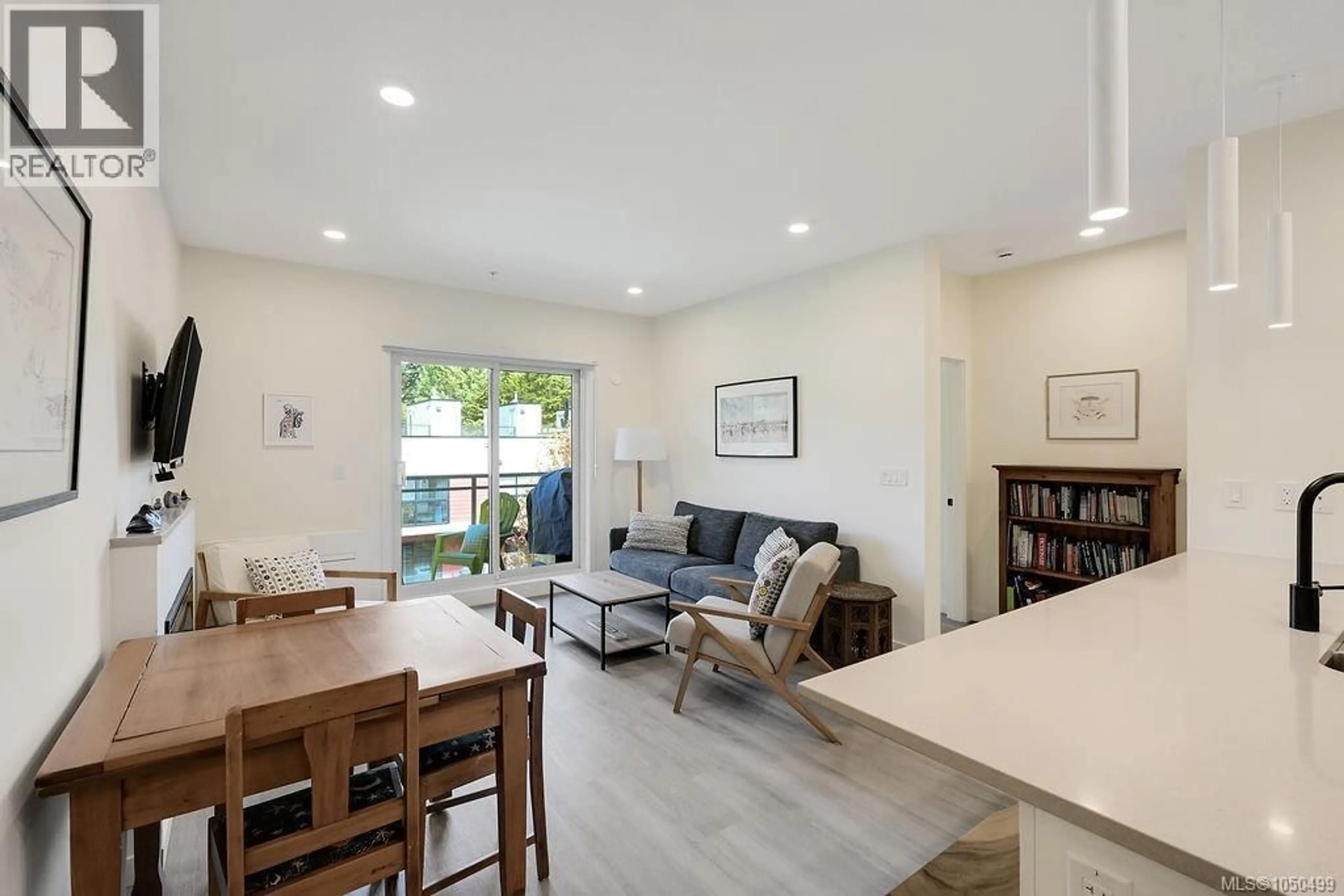 Living room with furniture, unknown for 504 - 610 LAMPSON STREET, Esquimalt British Columbia V9A0L4