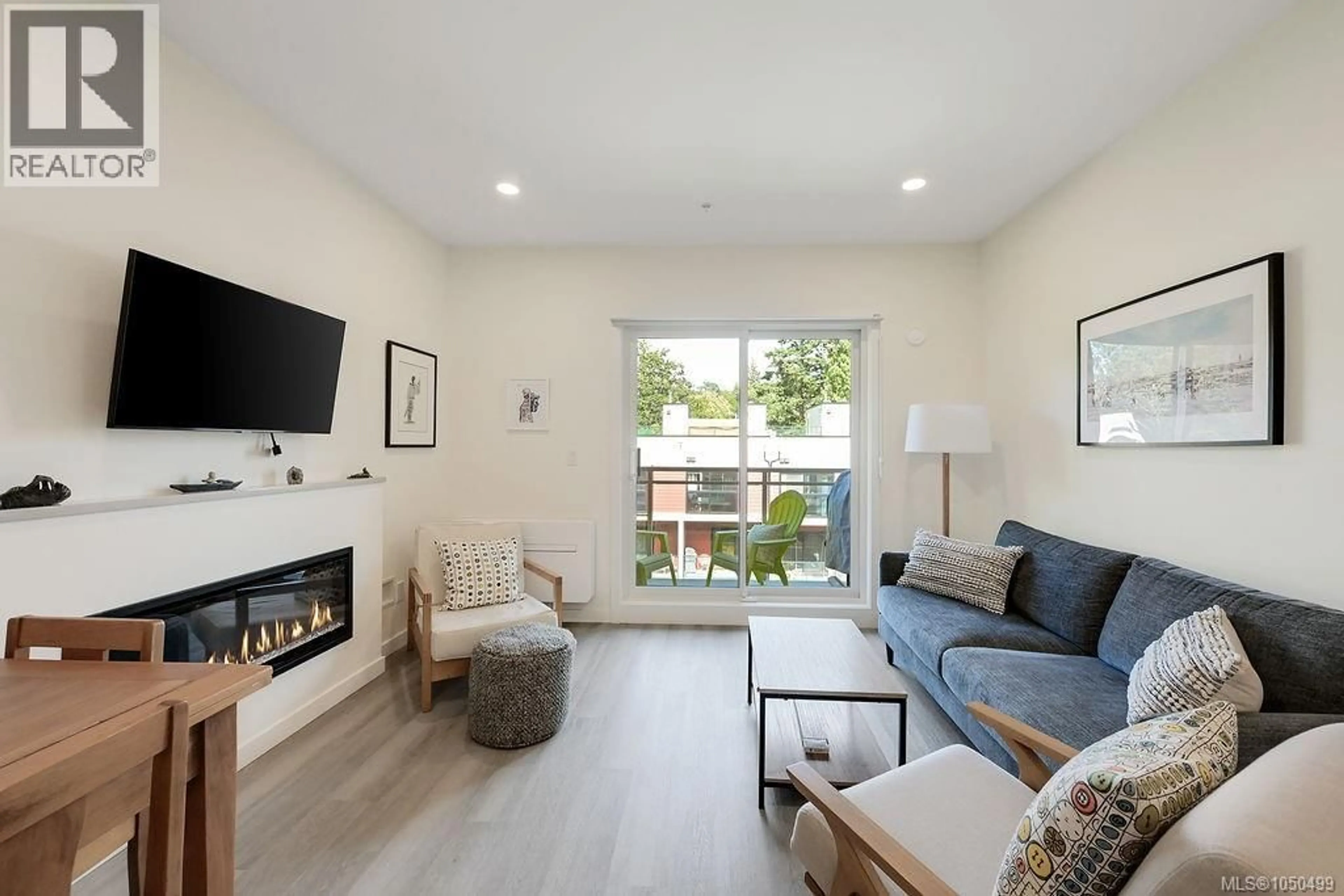 Living room with furniture, unknown for 504 - 610 LAMPSON STREET, Esquimalt British Columbia V9A0L4