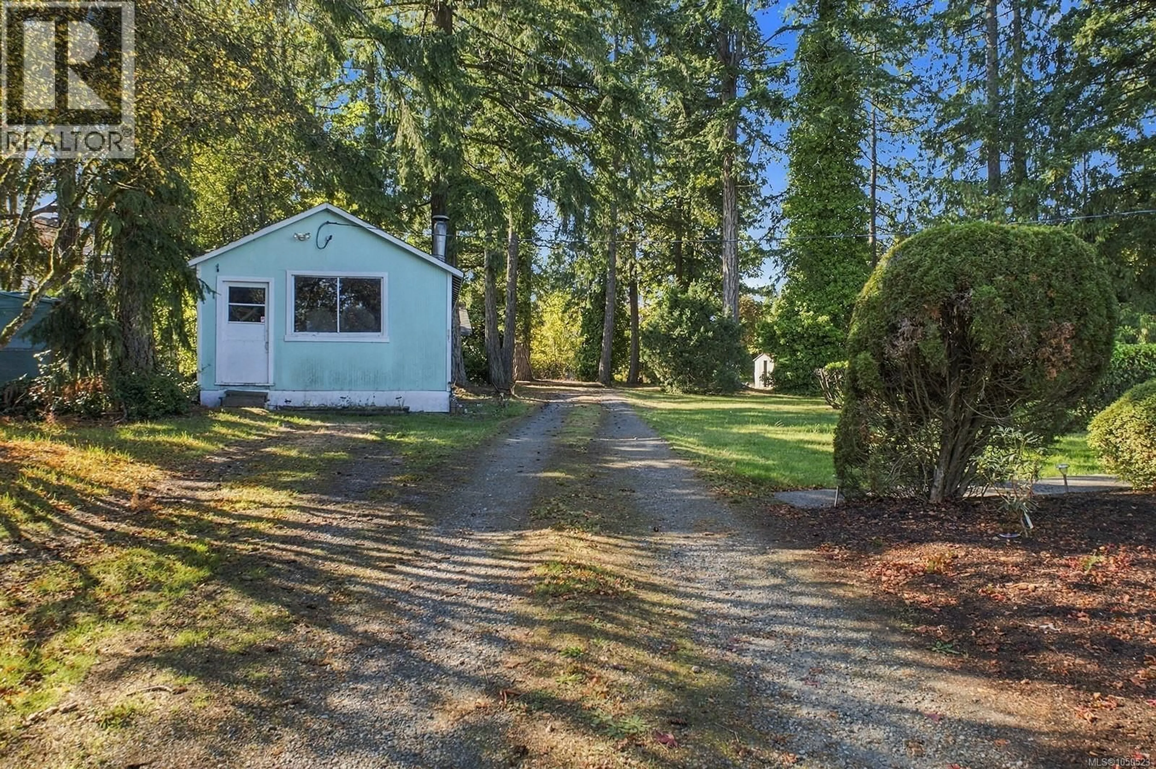 Shed for 715 8TH AVENUE, Campbell River British Columbia V9W6A7