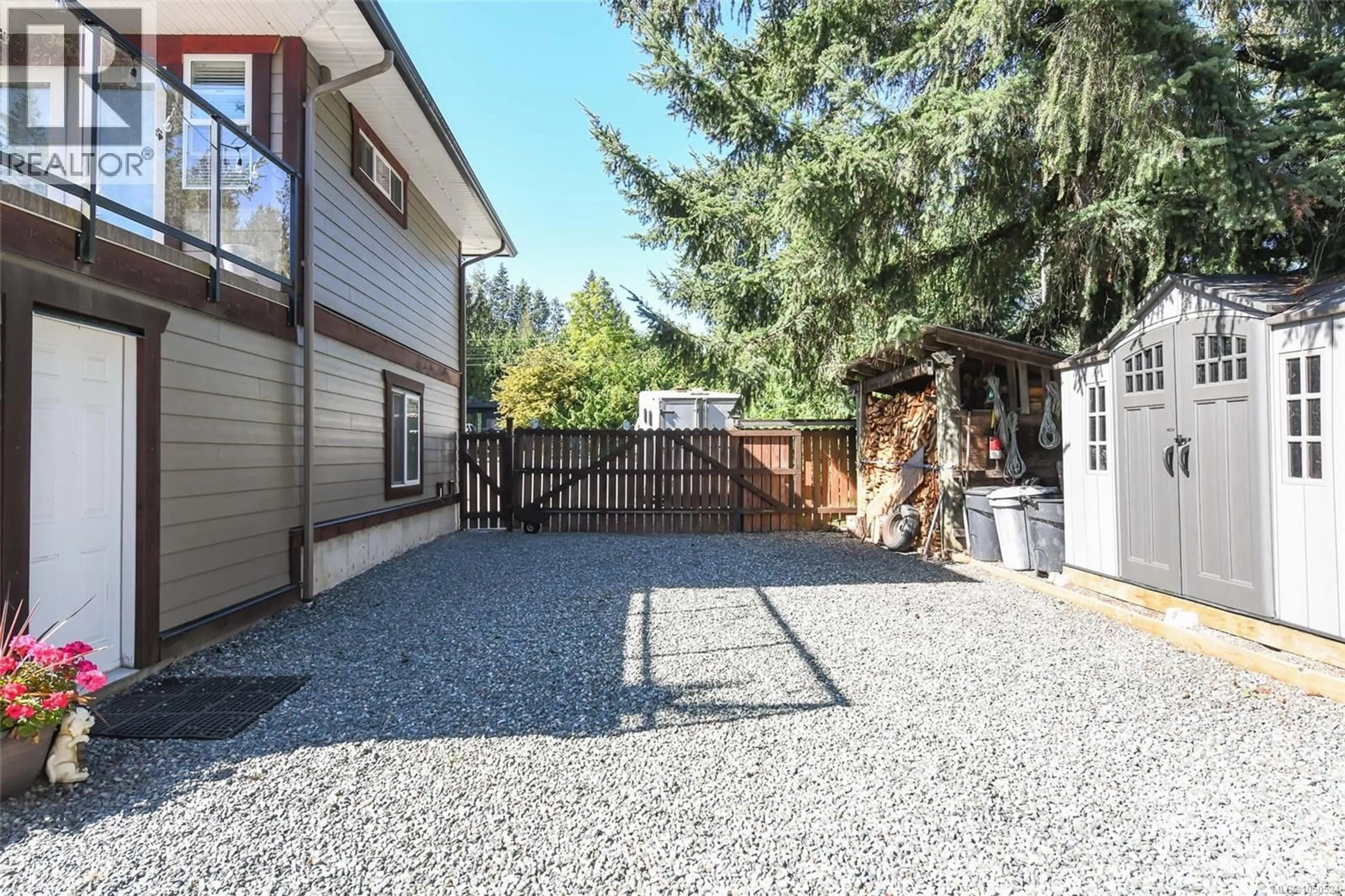 Patio, street for 1530 GRAYLING DRIVE, Comox British Columbia V9M3Z7