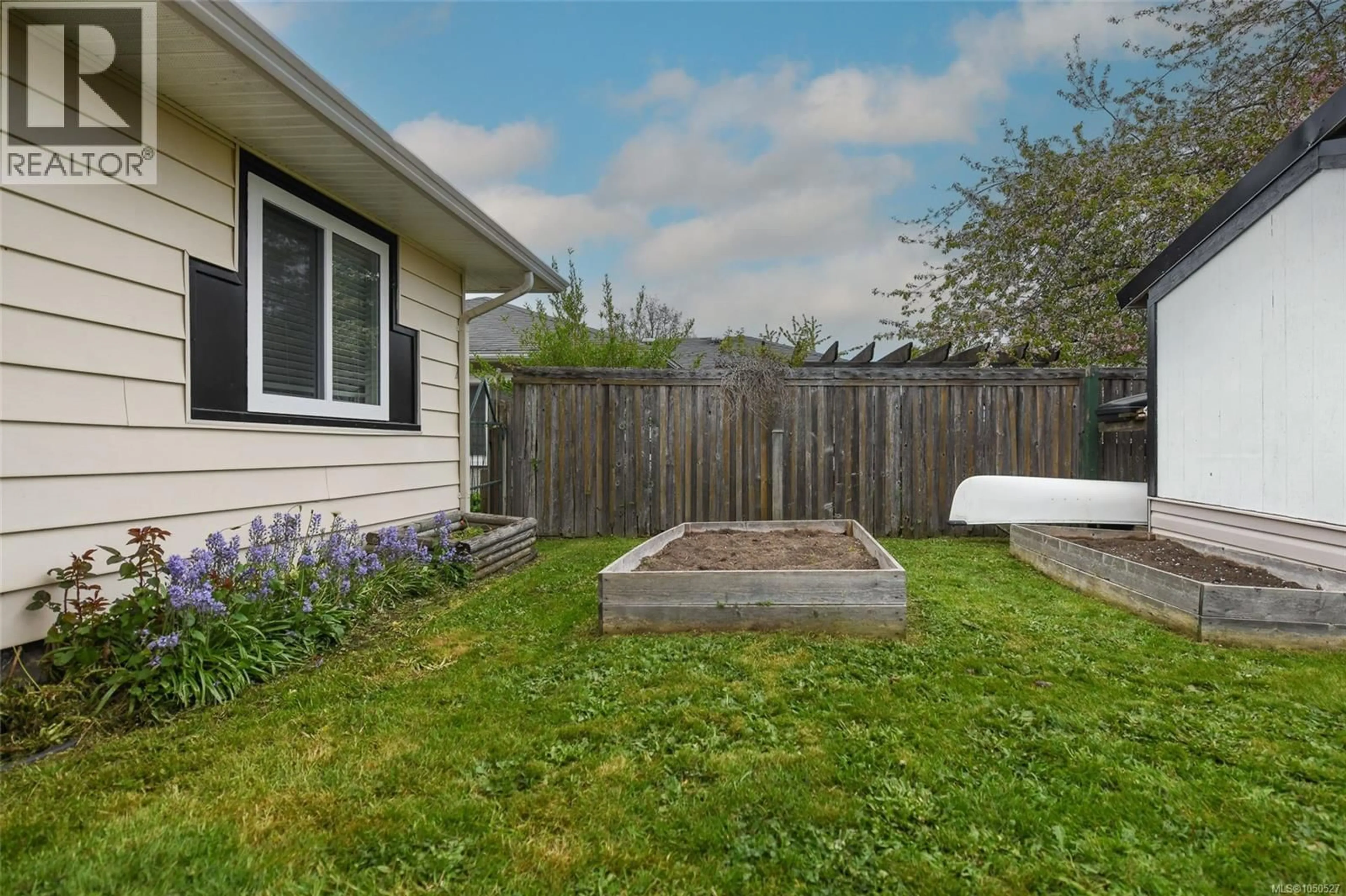 Unknown for 656 14TH STREET, Courtenay British Columbia V9N1W6