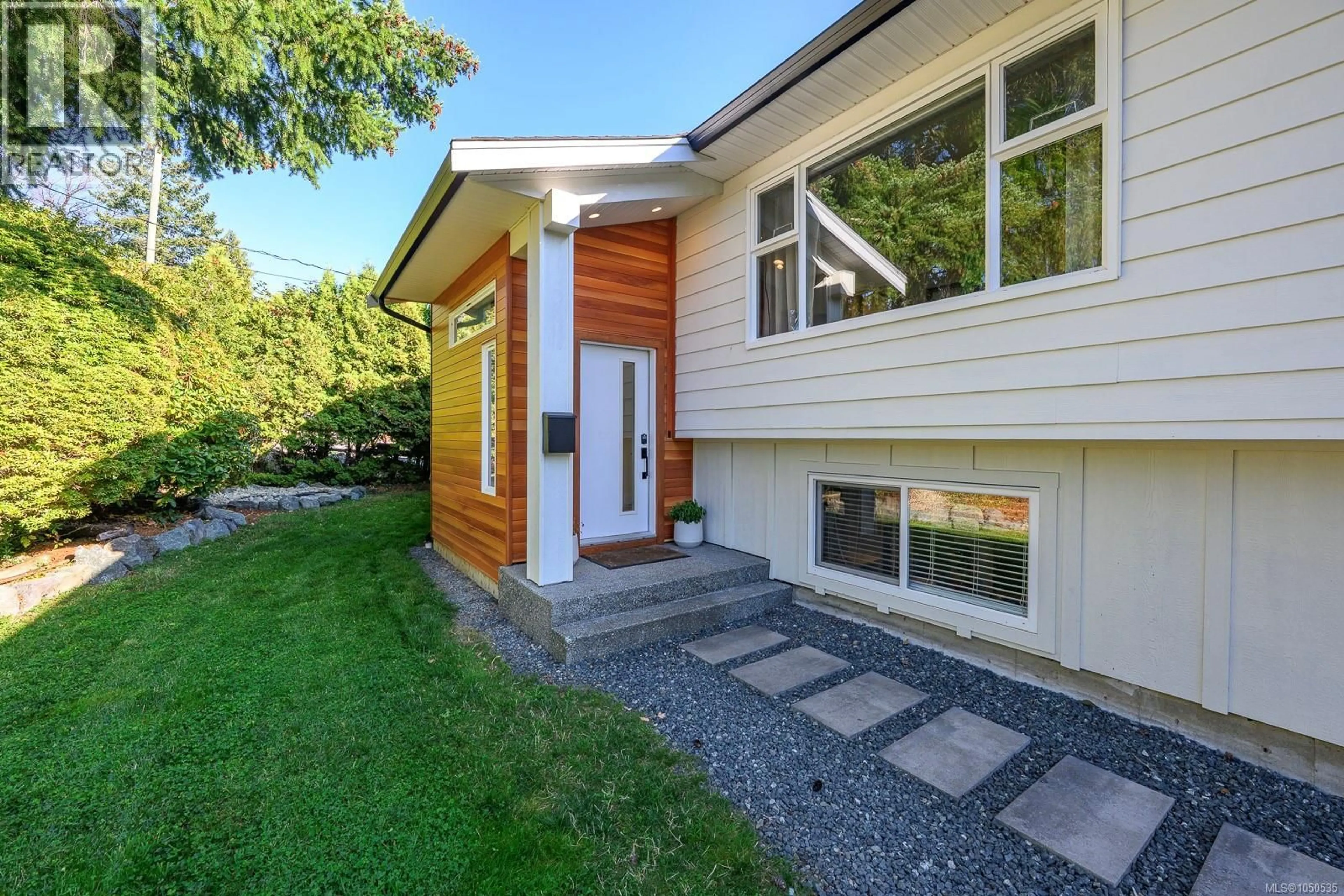 Unknown for 1719 ROBB AVENUE, Comox British Columbia V9M2W6