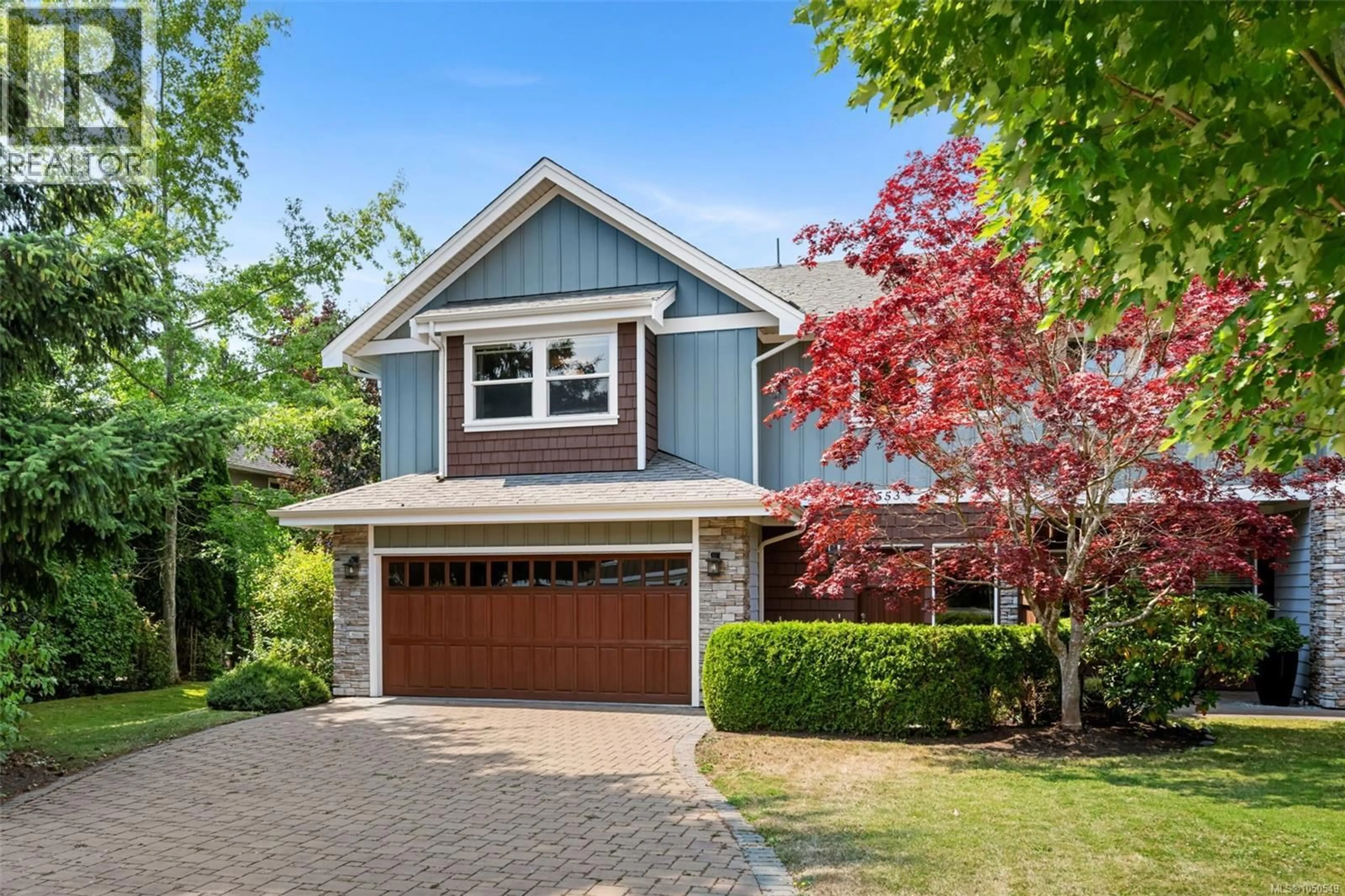 Home with brick exterior material, street for 553 HEATHERDALE LANE, Saanich British Columbia V8Z0A4
