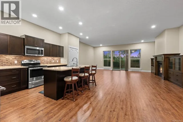 120 - 2205 ROBERT LANG DRIVE, Courtenay 4