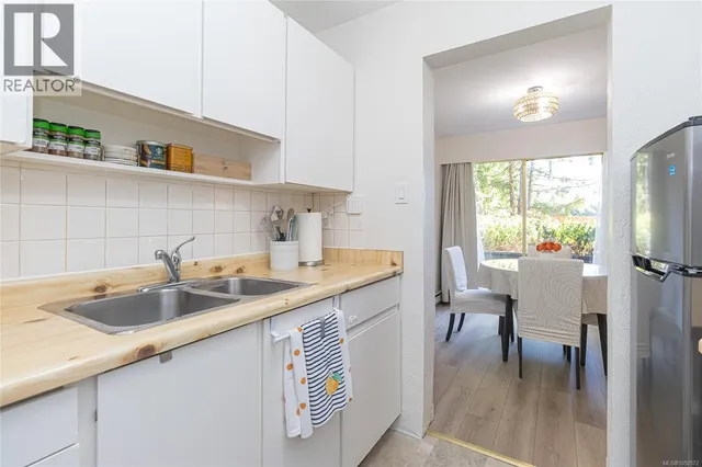 43 - 840 CRAIGFLOWER ROAD, Esquimalt 5