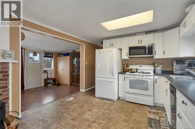 81 - 951 HOMEWOOD ROAD, Campbell River 3