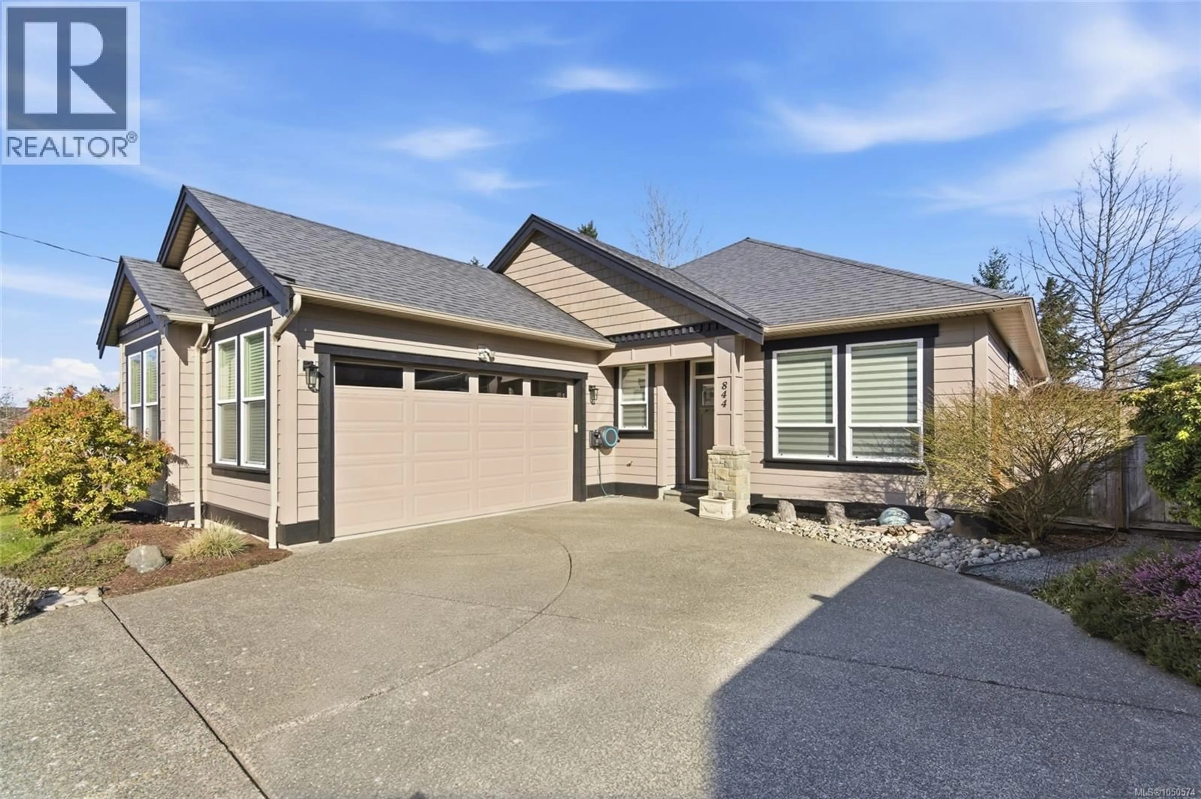 Home with vinyl exterior material, street for 844 MULHOLLAND DRIVE, French Creek British Columbia V9P1Z5