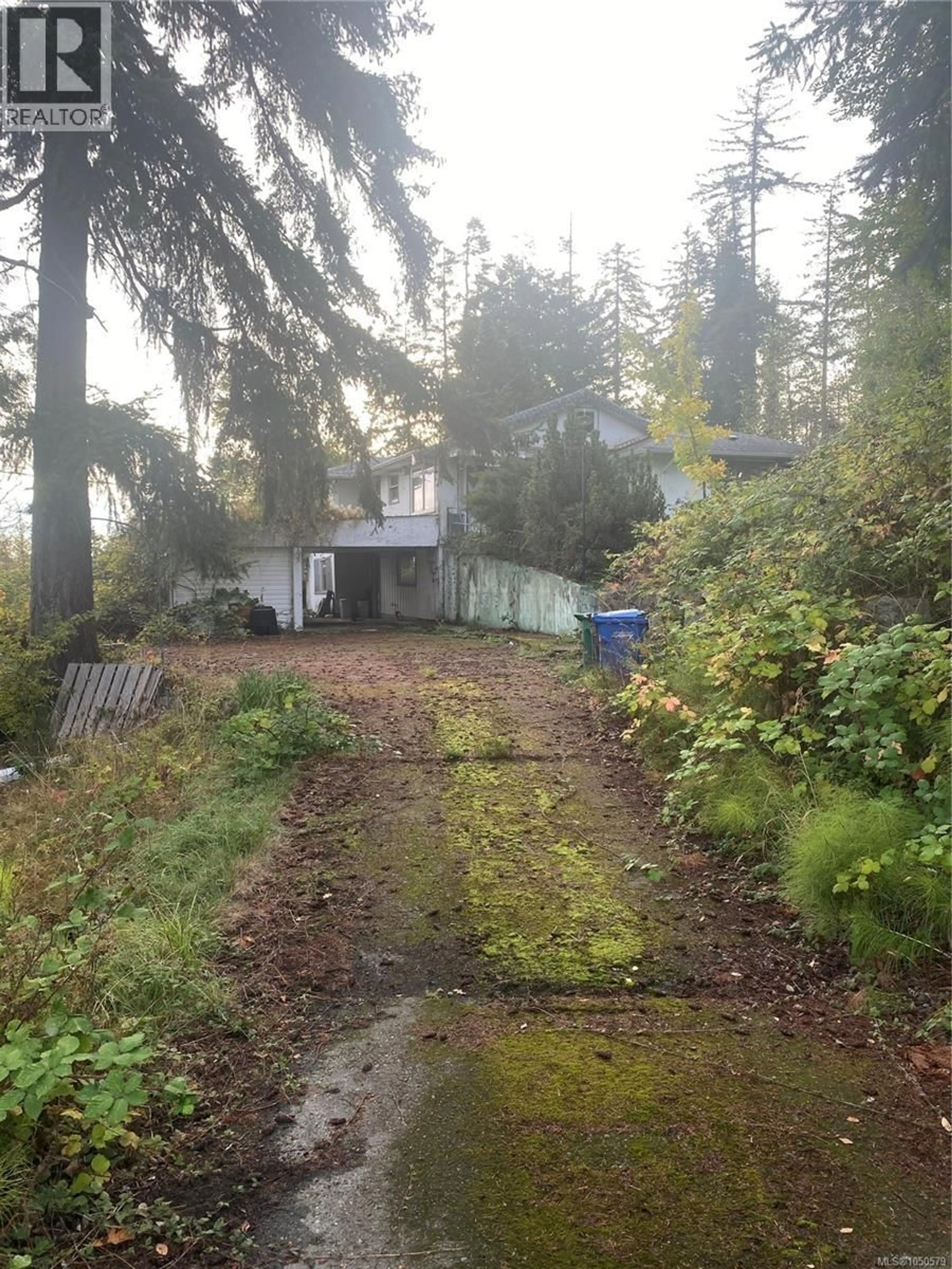 A pic from outside/outdoor area/front of a property/back of a property/a pic from drone, unknown for 206 KING ROAD, Nanaimo British Columbia V9R5Z5