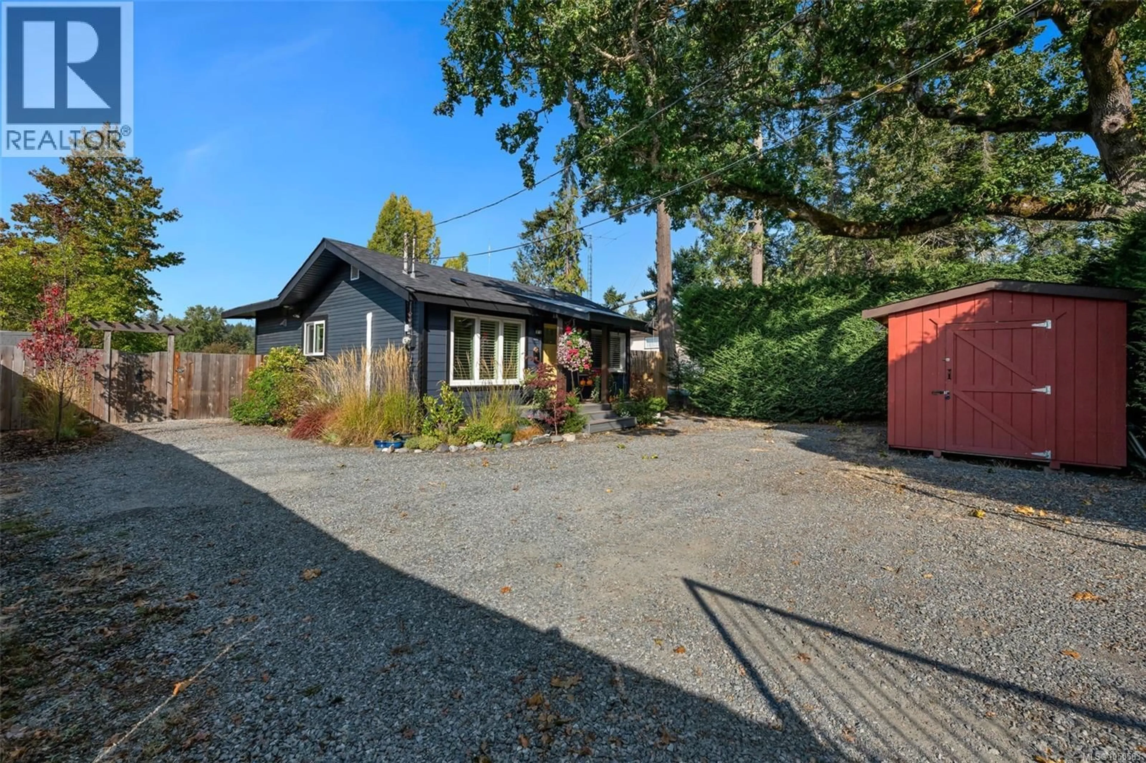A pic from outside/outdoor area/front of a property/back of a property/a pic from drone, street for 4826 WEST SAANICH ROAD, Saanich British Columbia V8Z3H5