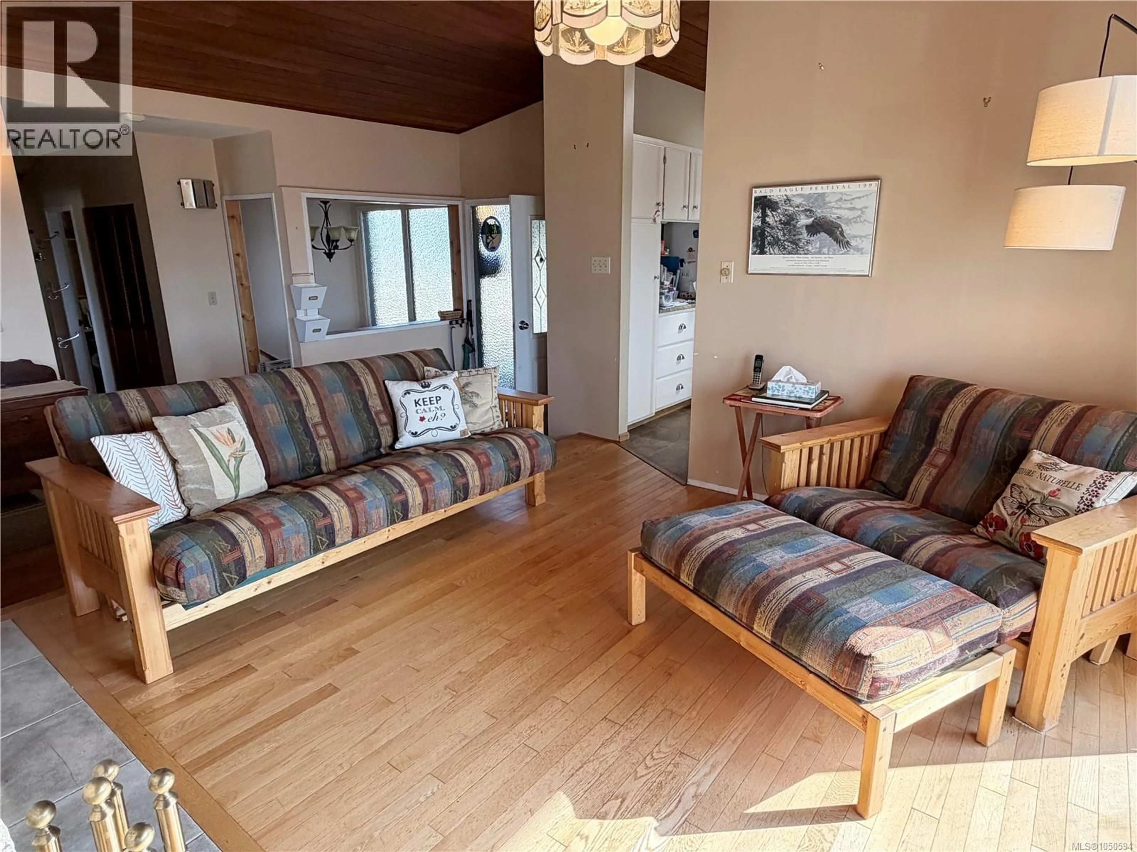 Living room with furniture, unknown for 5400 ENTWHISTLE DRIVE, Nanaimo British Columbia V9V1H2