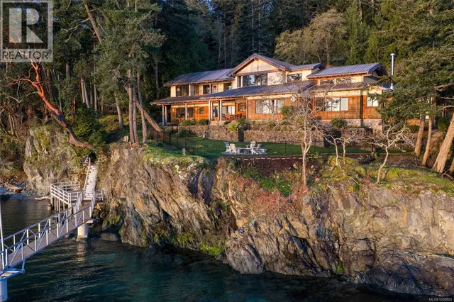 250 HOLMES ROAD, Salt Spring 4