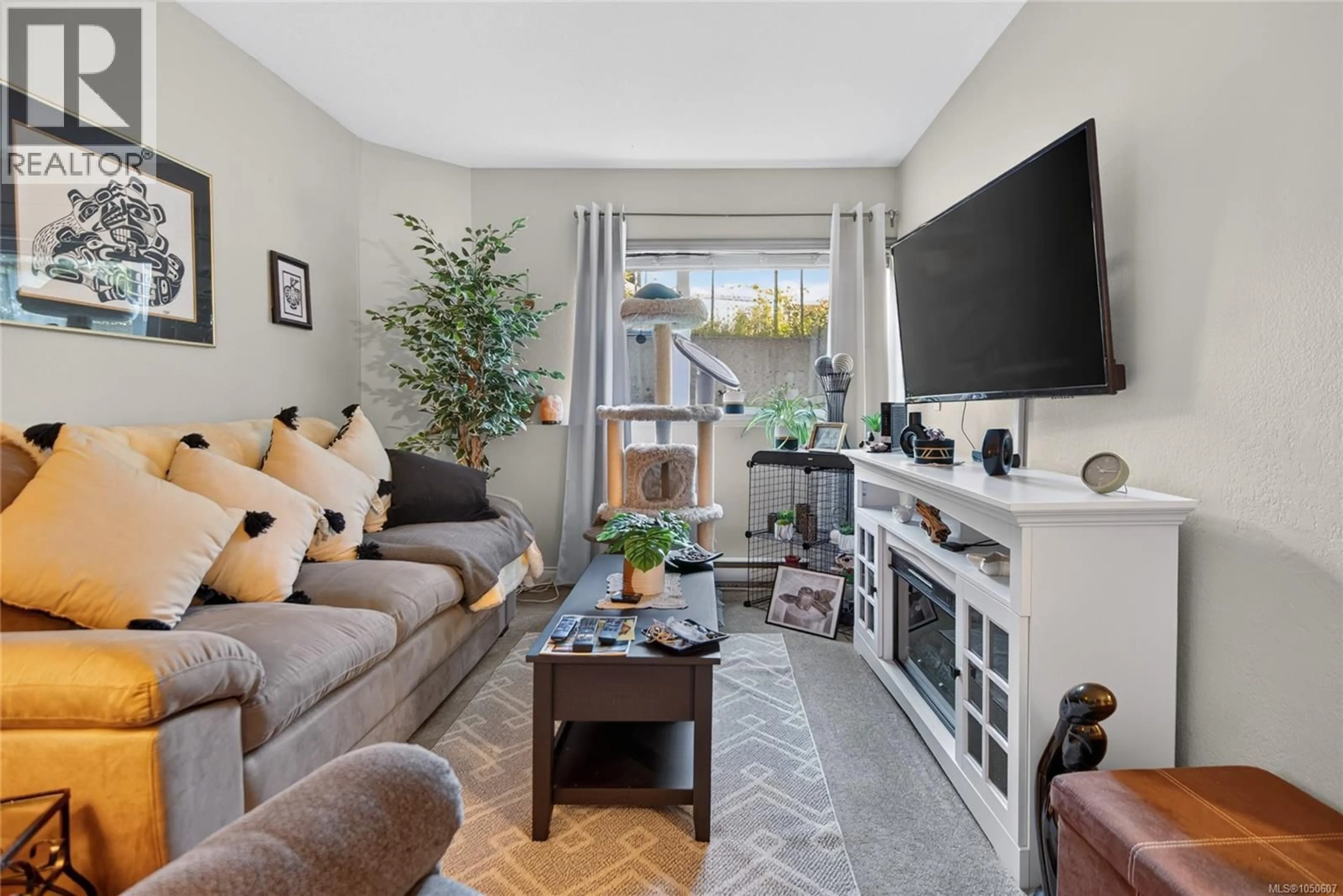 Living room with furniture, unknown for 104 - 200 BACK ROAD, Courtenay British Columbia V9N3W6