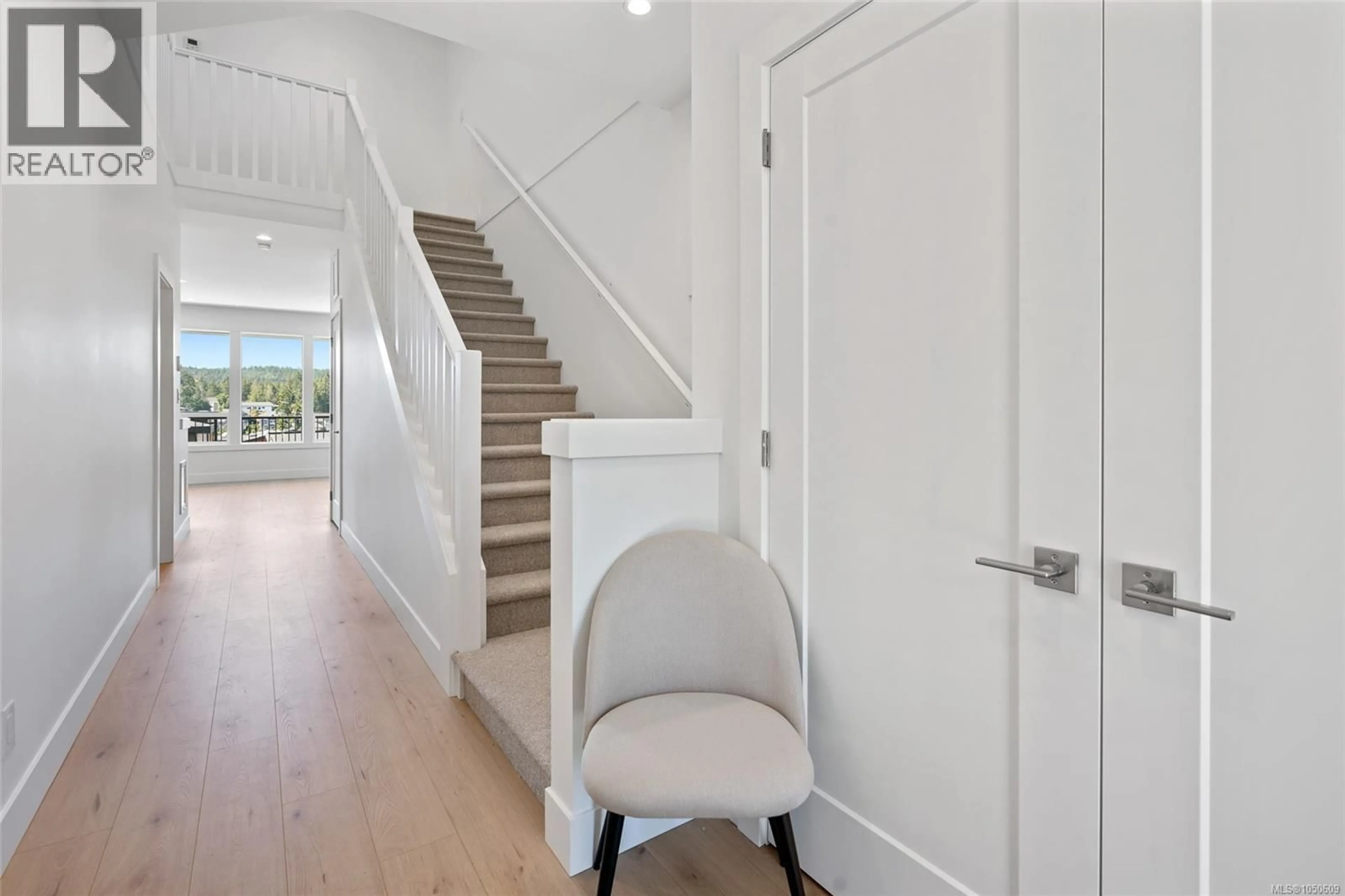 Indoor entryway for 1256 ASHMORE TERRACE, Langford British Columbia V9C0S6