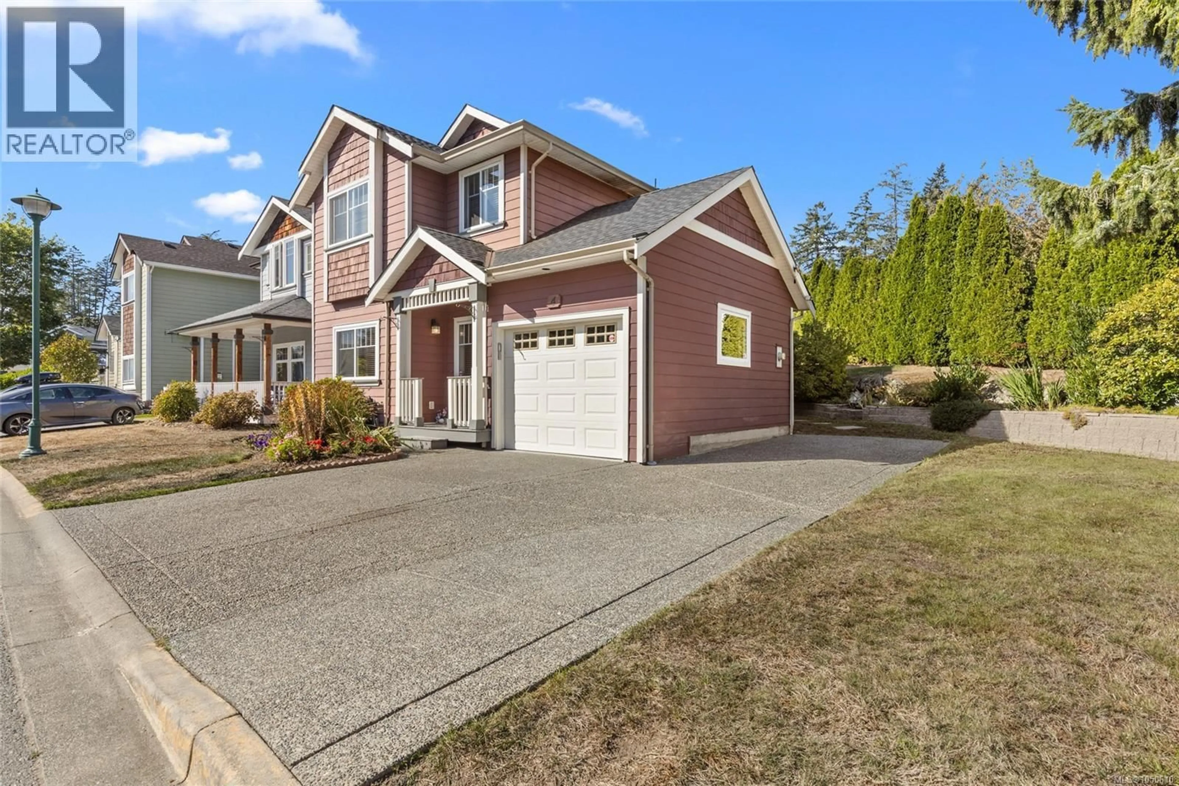 Home with vinyl exterior material, street for 4 NEWSTEAD CRESCENT, View Royal British Columbia V9B6L4