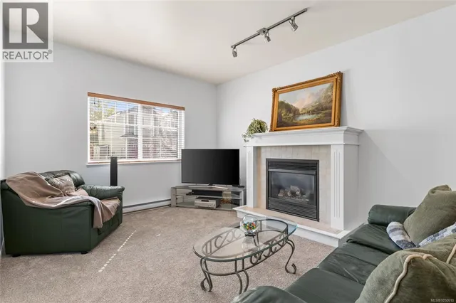 4 NEWSTEAD CRESCENT, View Royal 5