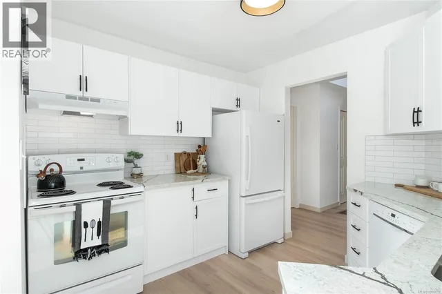 311 - 300 ST. ANN'S ROAD, Campbell River 2