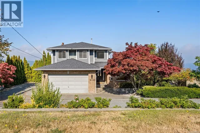 8108 SOUTHWIND DRIVE, Lantzville 2