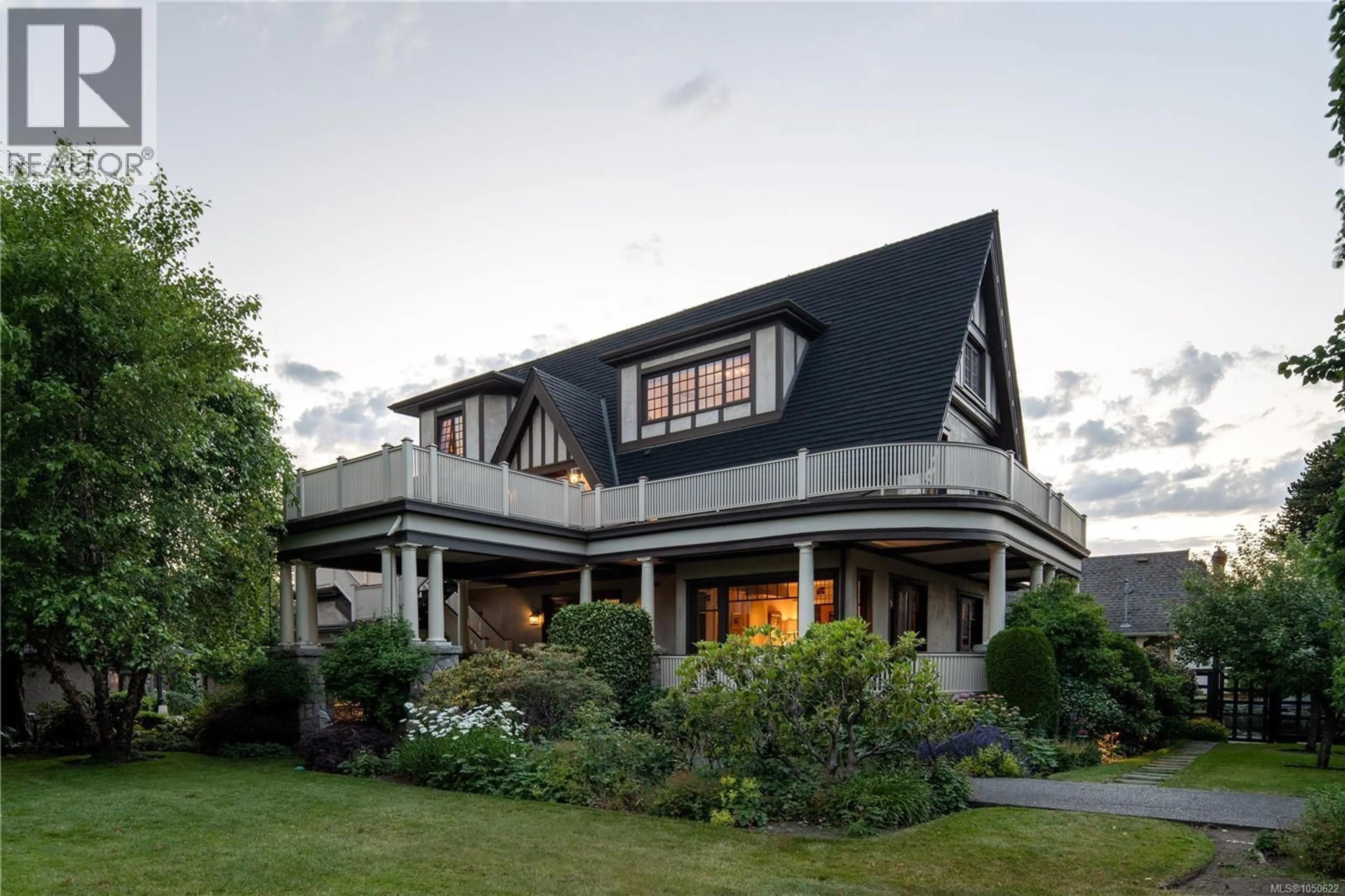Home with vinyl exterior material, street for 1030 ST. CHARLES STREET, Victoria British Columbia V8S3P6
