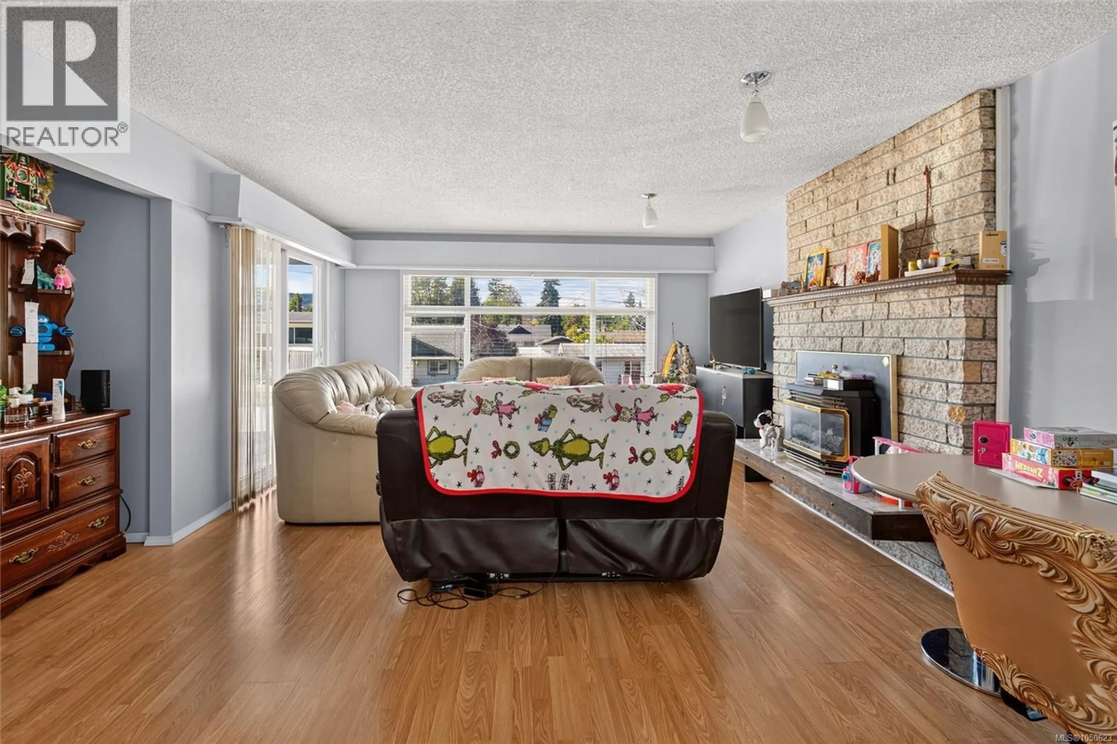 Living room with furniture, unknown for 3121 11TH AVENUE, Port Alberni British Columbia V9Y4Y4