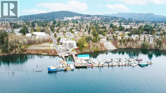 207 - 1820 MAPLE AVENUE SOUTH, Sooke 2