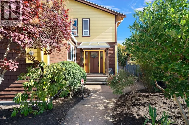 149 ST. LAWRENCE STREET, Victoria 2