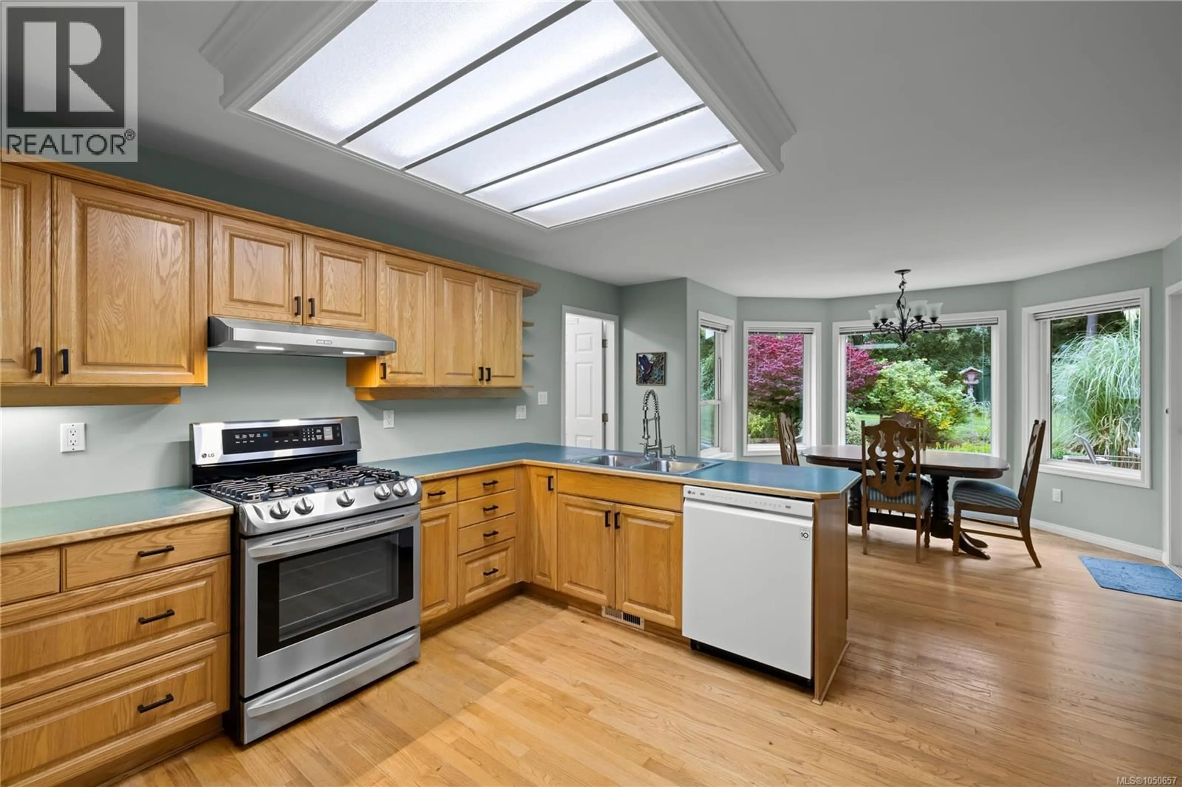 Open concept kitchen, ceramic/tile floor for 1730 SANGSTER CRESCENT, Nanoose Bay British Columbia V9P9C4