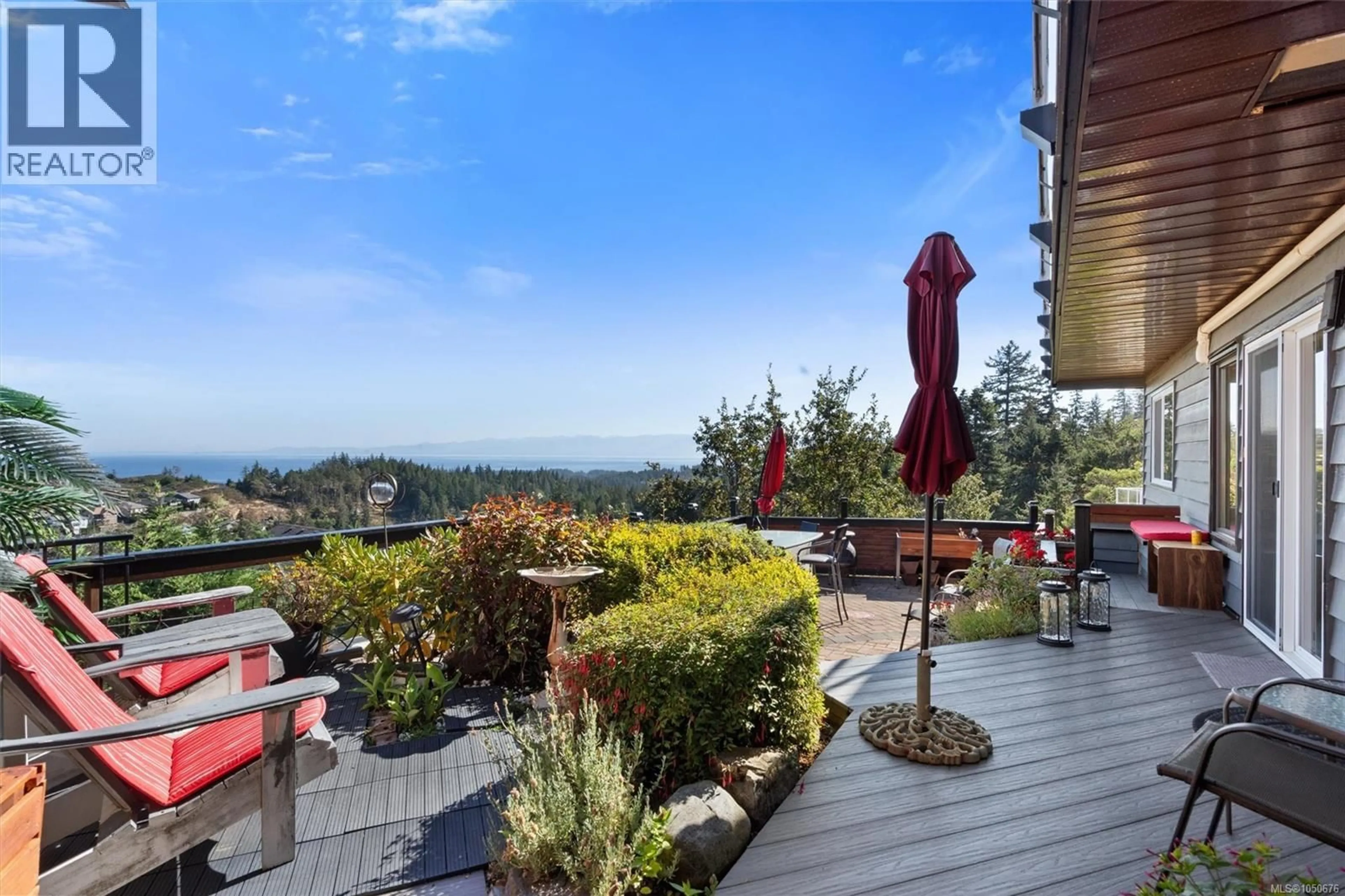 Patio, mountain view for 3445 KARGER TERRACE, Colwood British Columbia V9C3K4