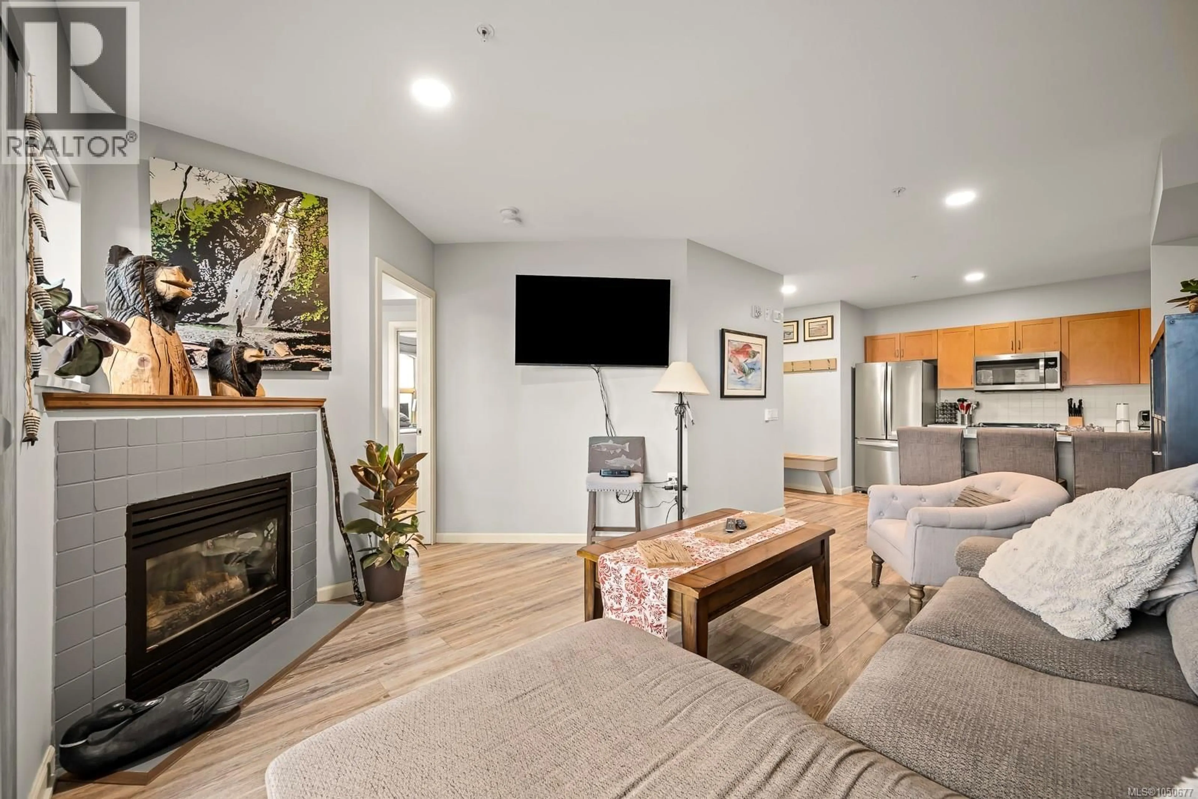 Living room with furniture, unknown for 113 - 1280 ALPINE ROAD, Courtenay British Columbia V9J1L0