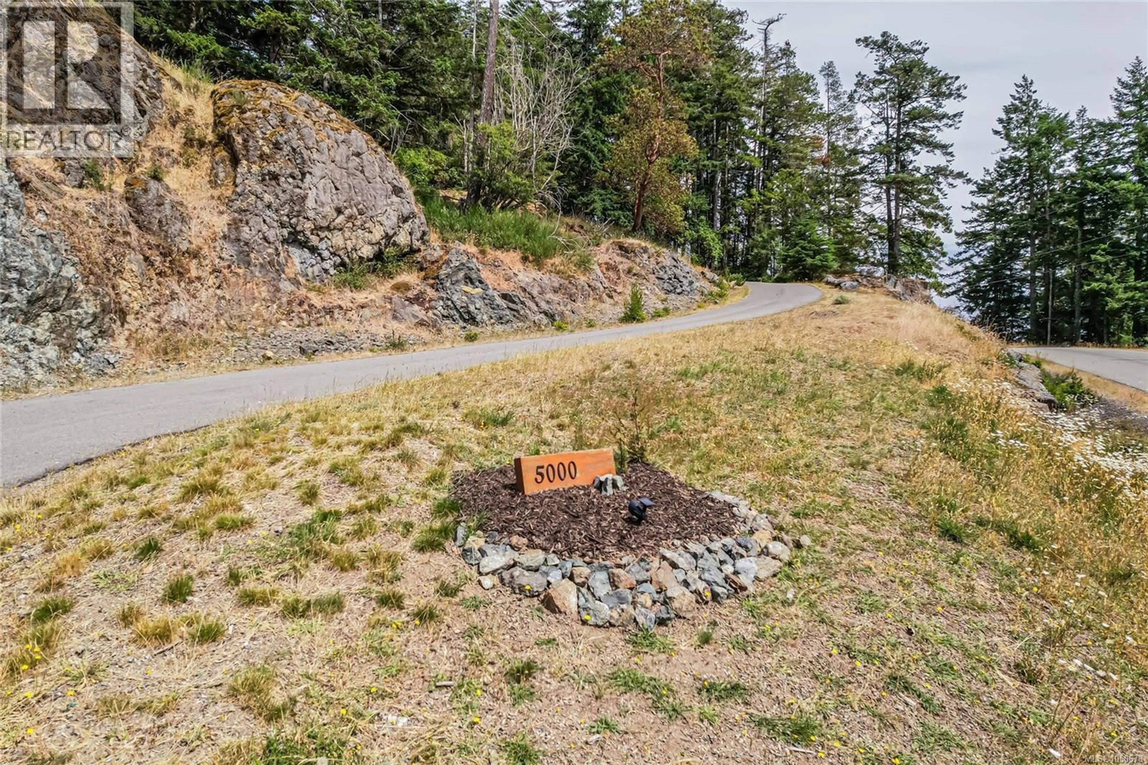 Patio, mountain view for 5000 SOOKE HANGER DRIVE, Sooke British Columbia V9Z1M9