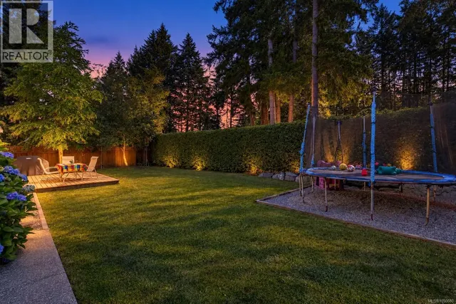 6535 WICKS ROAD, Duncan 4