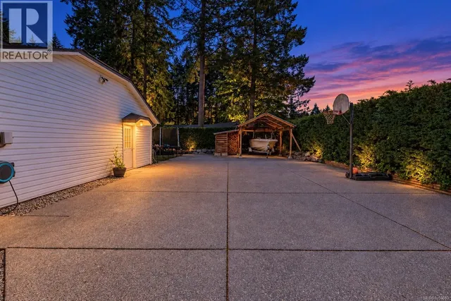 6535 WICKS ROAD, Duncan 5