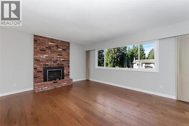 553 ACLAND AVENUE, Colwood 5