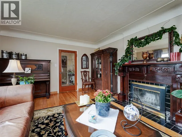 2390 MUSGRAVE STREET, Oak Bay 4