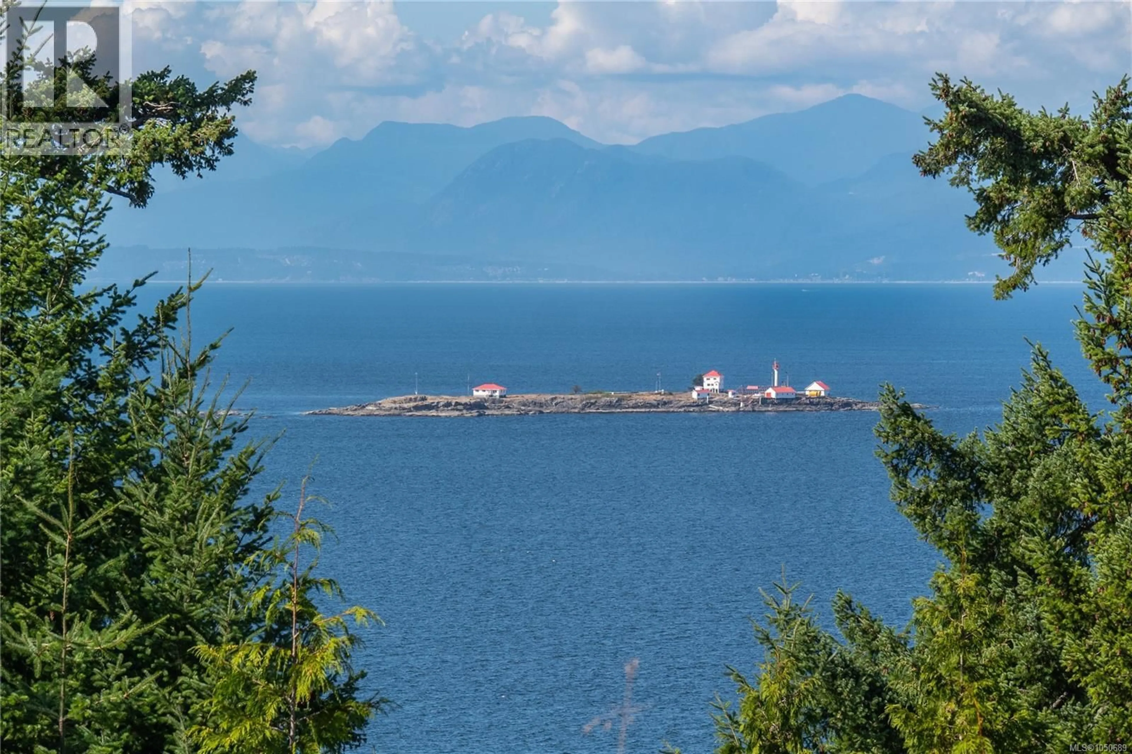 Blurry image for 573 HORSESHOE ROAD, Gabriola Island British Columbia V0R1X3