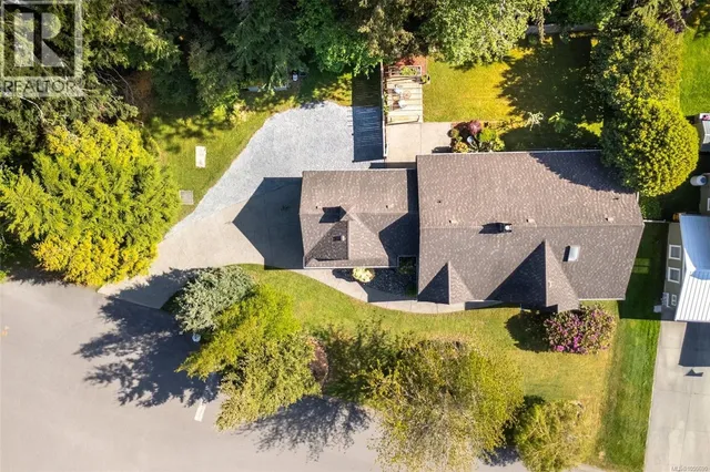 7201 AUSTINS PLACE, Sooke 4