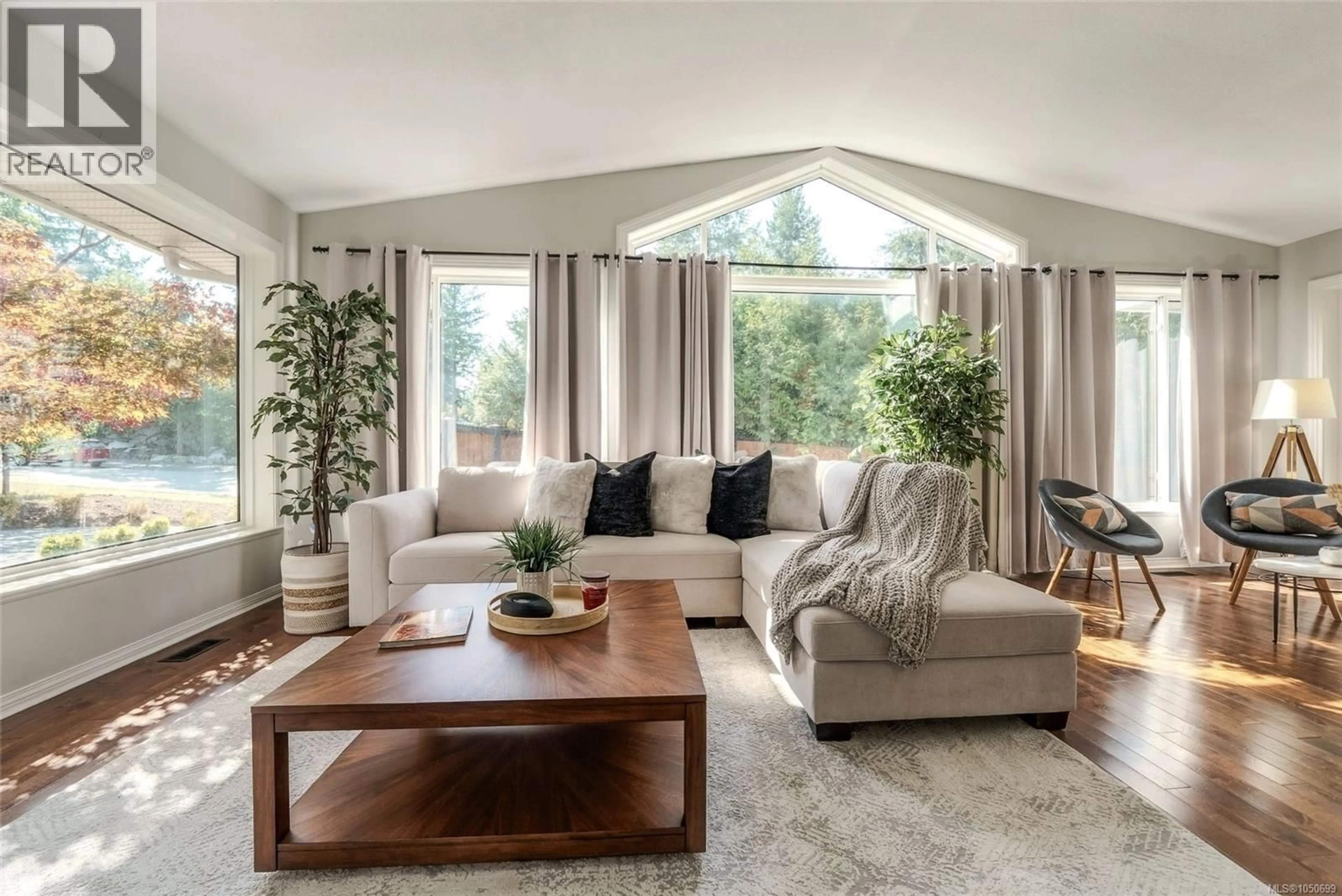 Living room with furniture, unknown for 3361 REDDEN ROAD, Nanoose Bay British Columbia V9P9H4