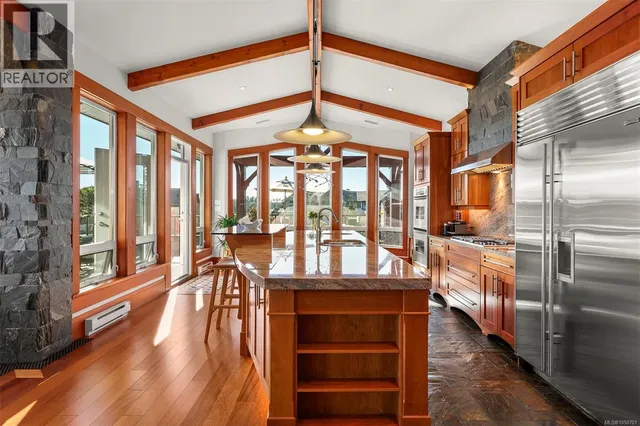 341 - 3666 ROYAL VISTA WAY, Courtenay 2