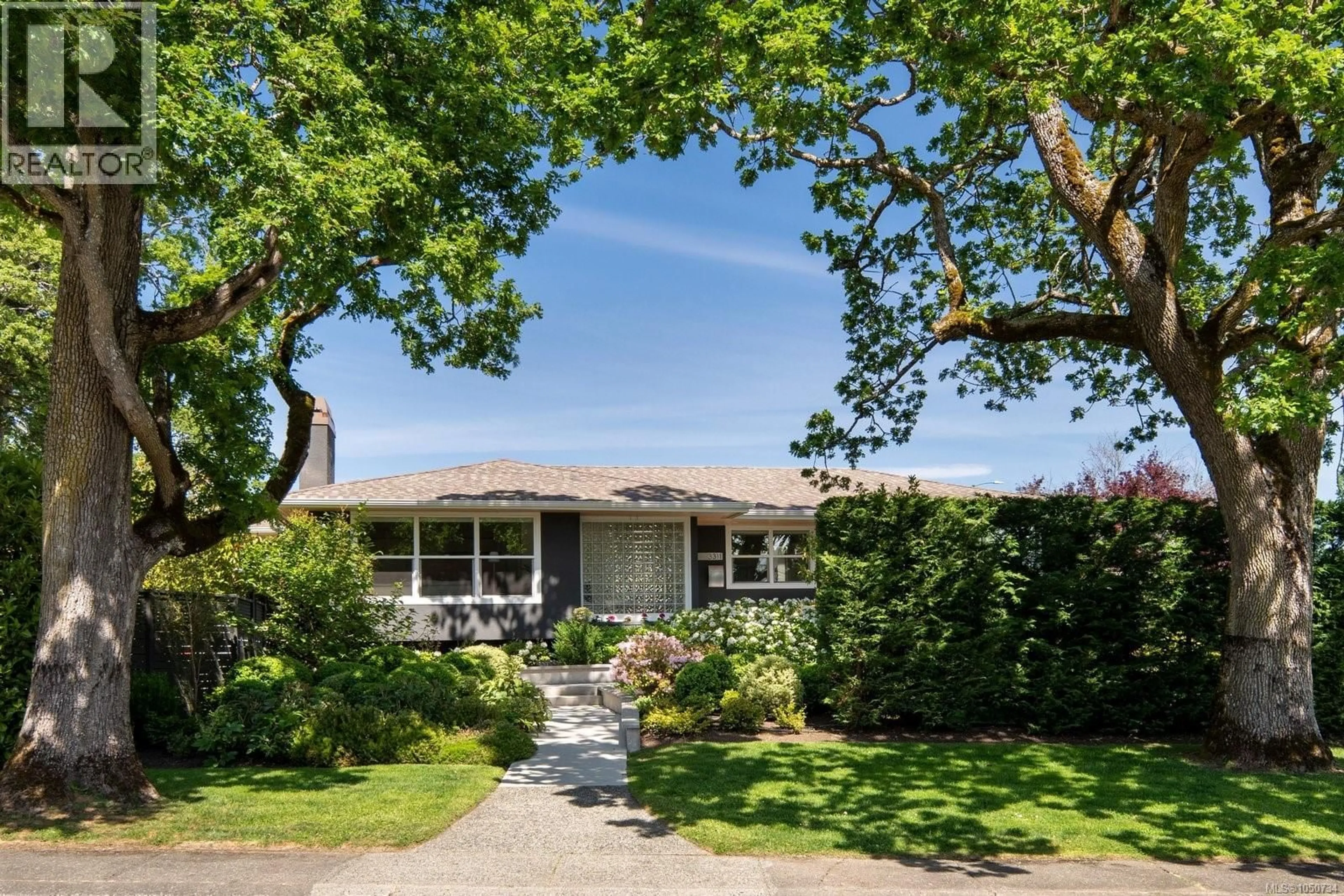 Unknown for 3311 GIBBS ROAD, Oak Bay British Columbia V8P4Y5