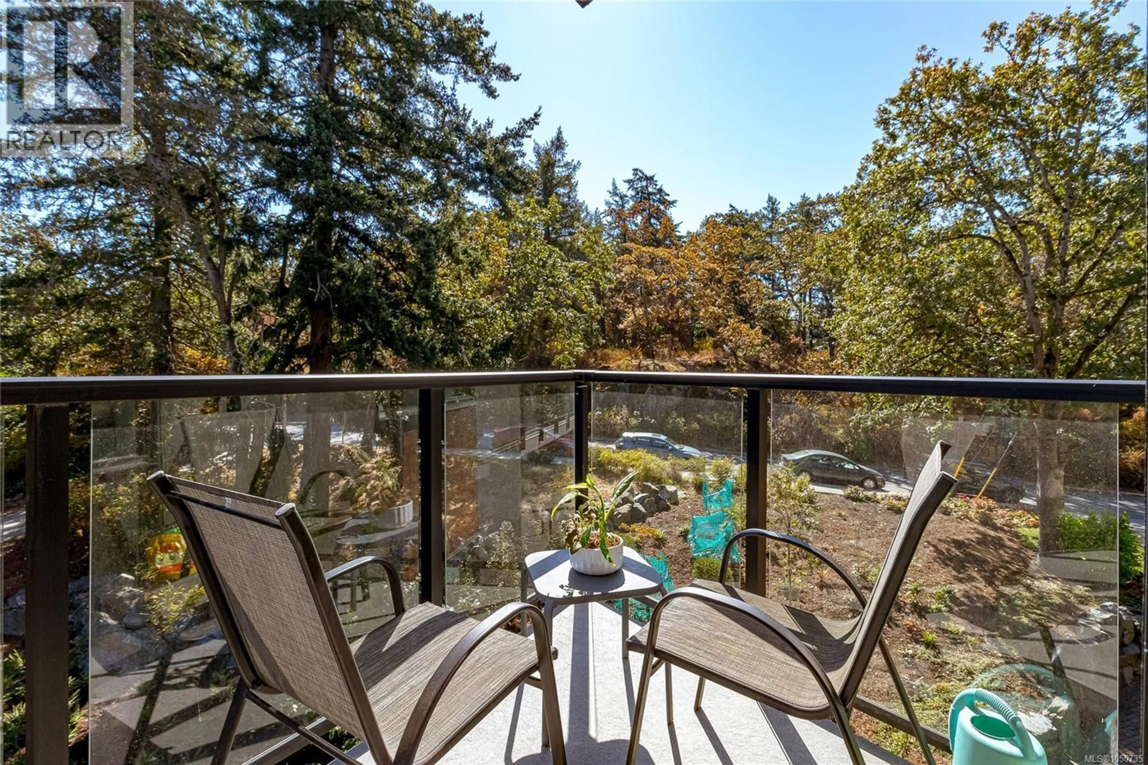 Patio, water/lake/river/ocean view for 312 - 991 MCKENZIE AVENUE, Saanich British Columbia V8X0B5