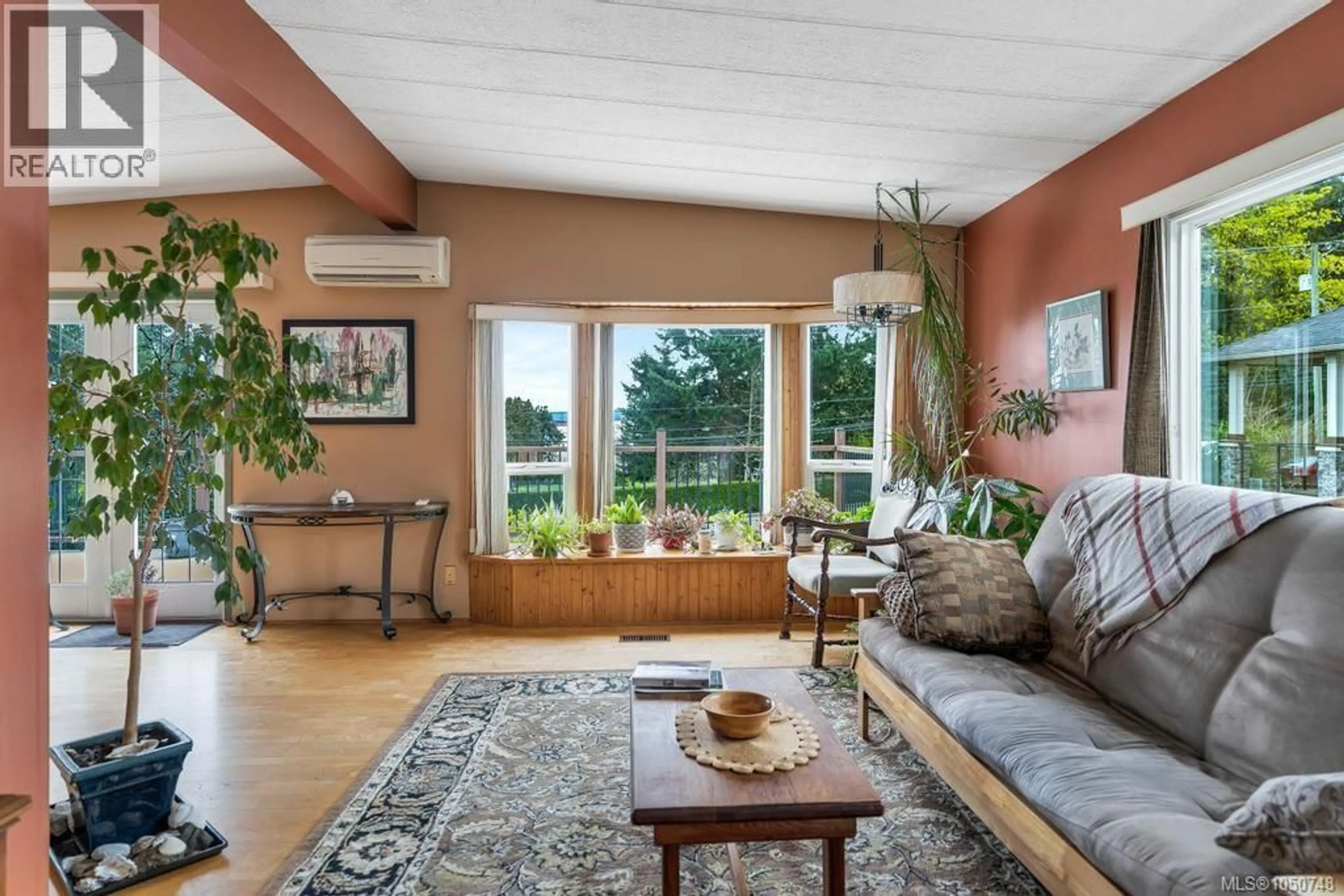 Living room with furniture, unknown for 11090 CHEMAINUS ROAD, Saltair British Columbia V9G1Z1
