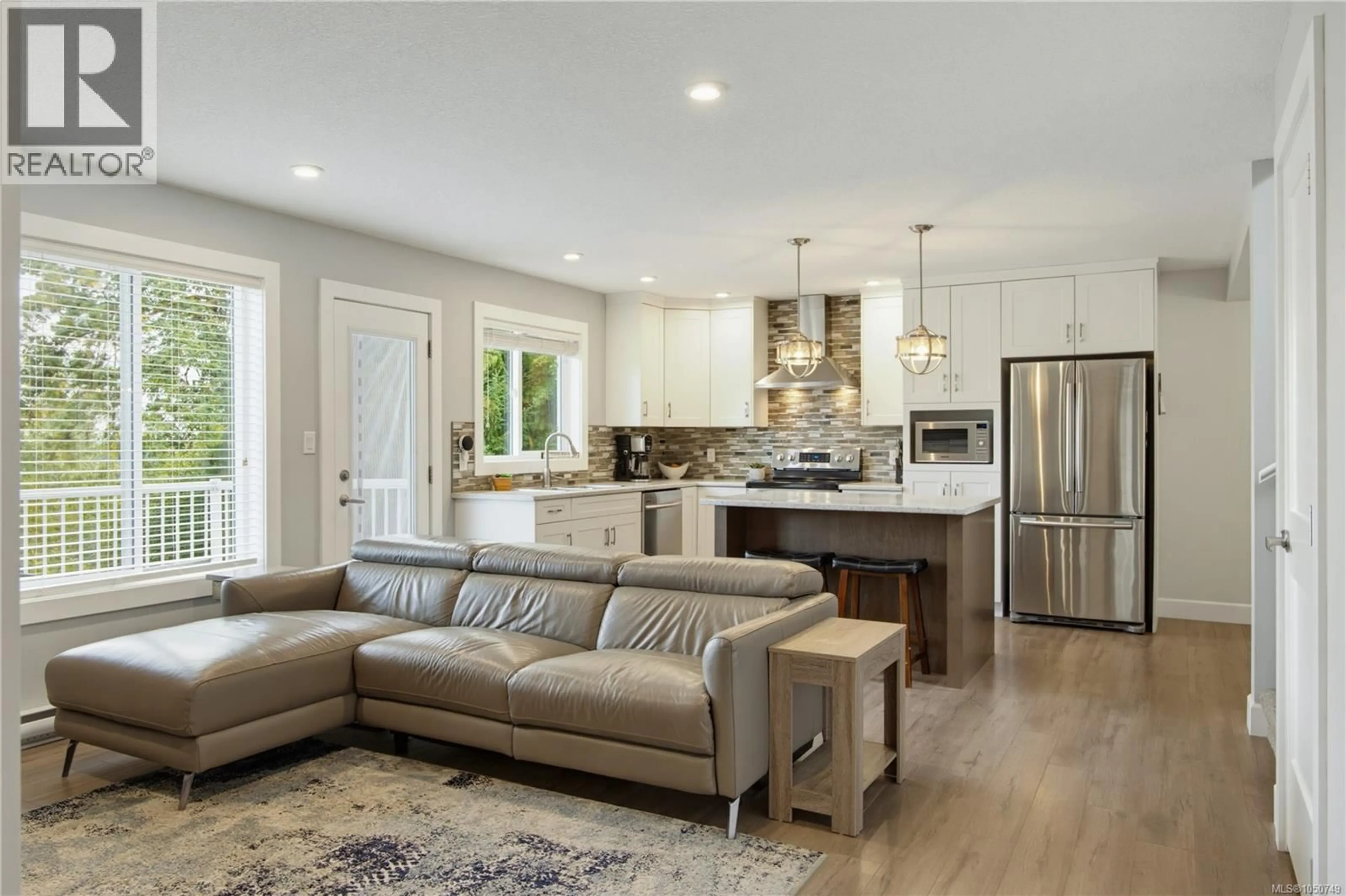 Open concept kitchen, unknown for 2364 EXTENSION ROAD, Nanaimo British Columbia V9X0A9