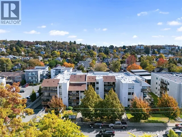 105 - 2757 QUADRA STREET, Victoria 2