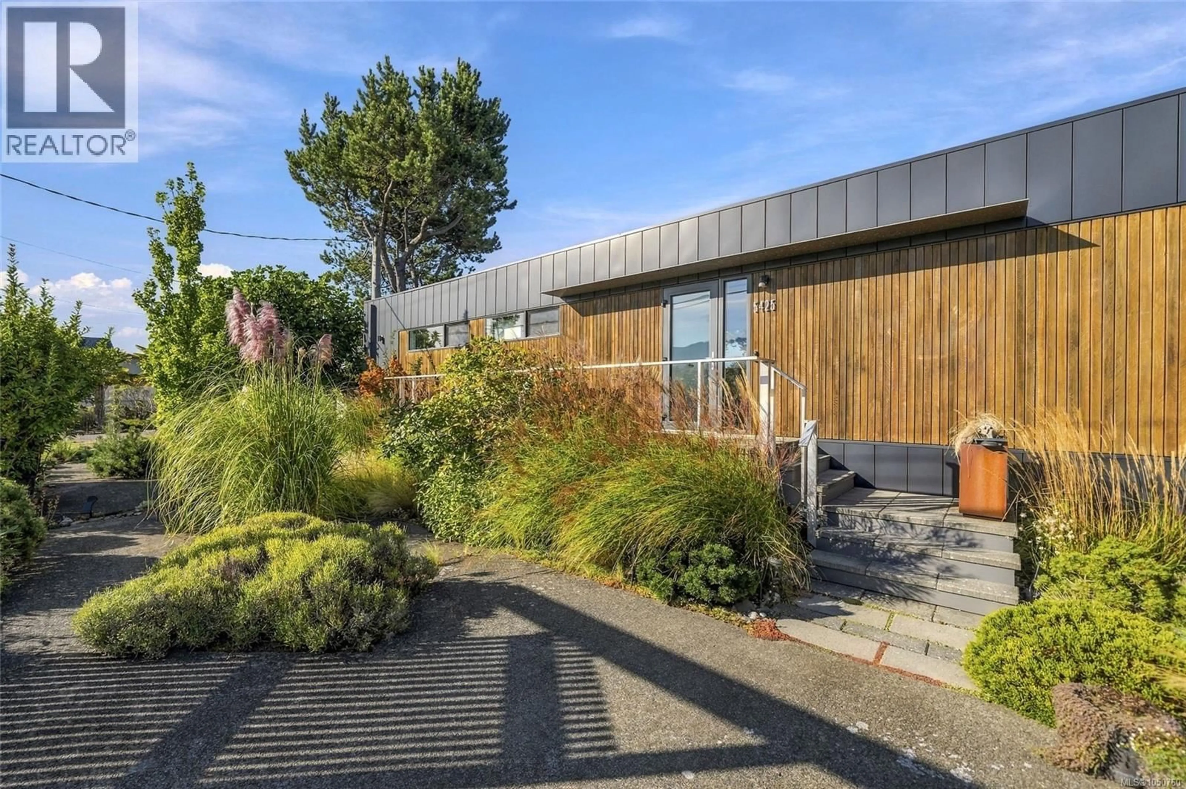 Unknown for 5425 DEEP BAY DRIVE, Bowser British Columbia V0R1G0