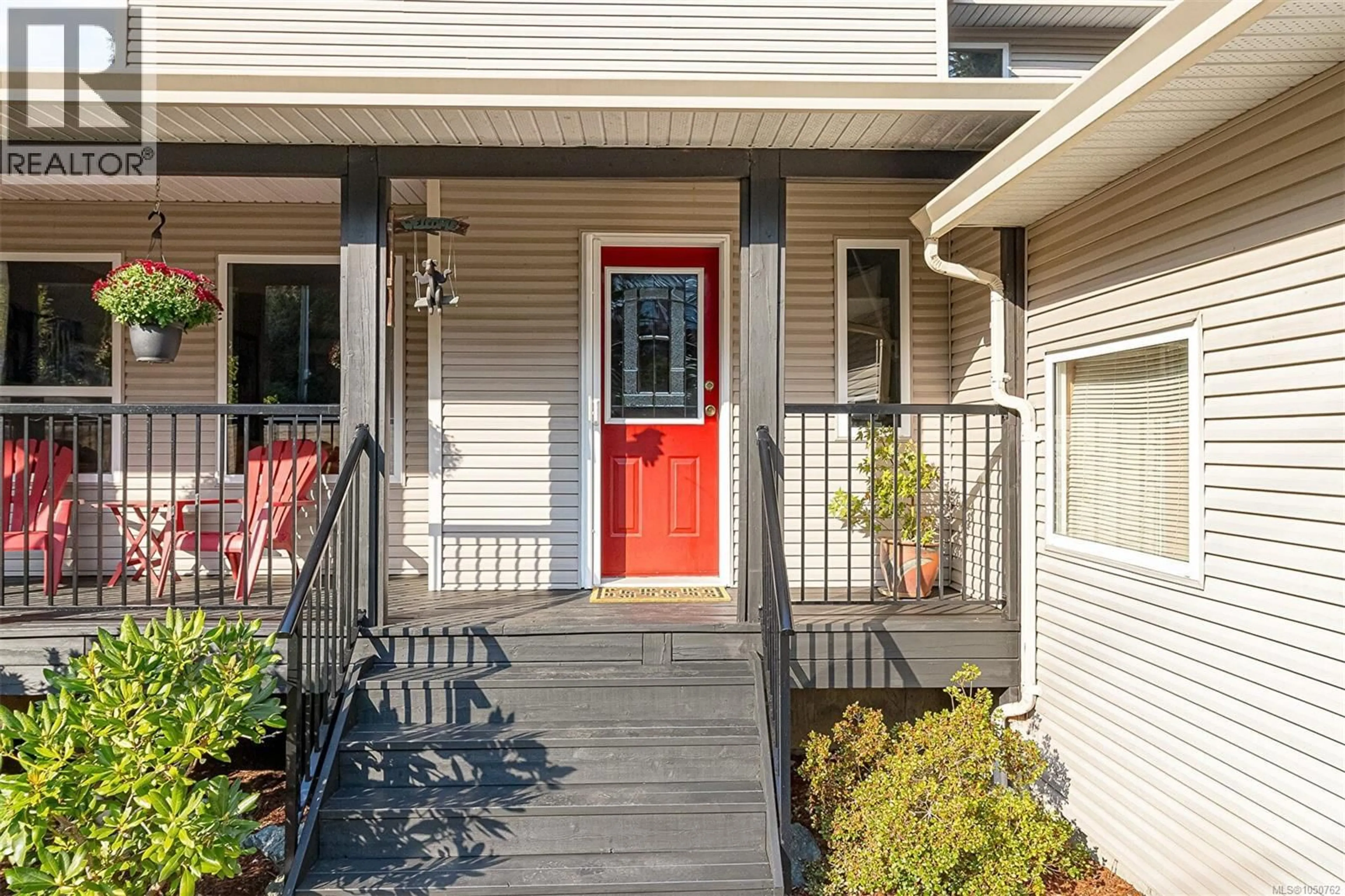 Indoor entryway for 1111 FERN RIDGE DRIVE, Mill Bay British Columbia V8H1A4